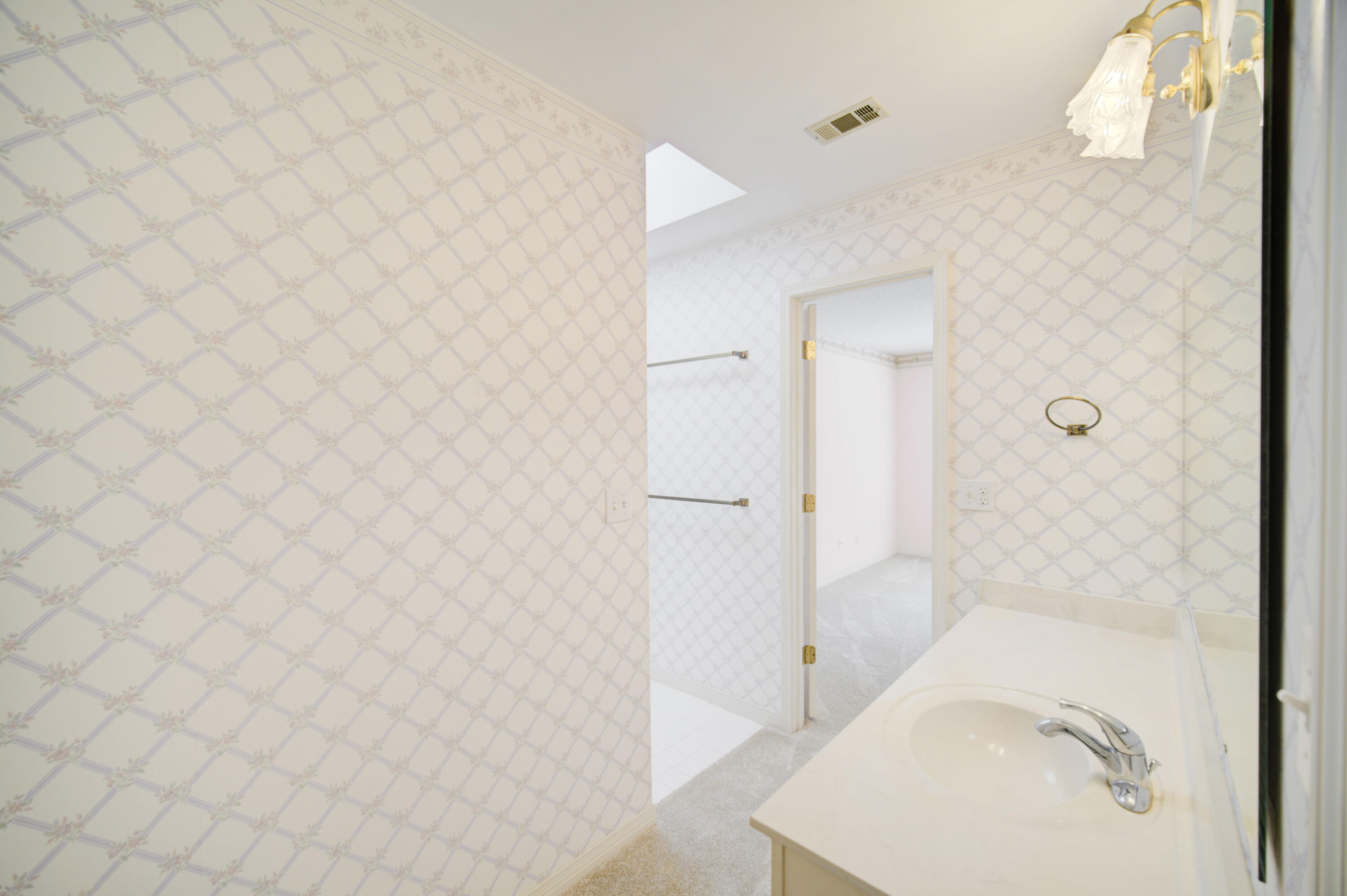 ROCKY BAYOU COUNTRY CLUB ESTATES 3 - Residential