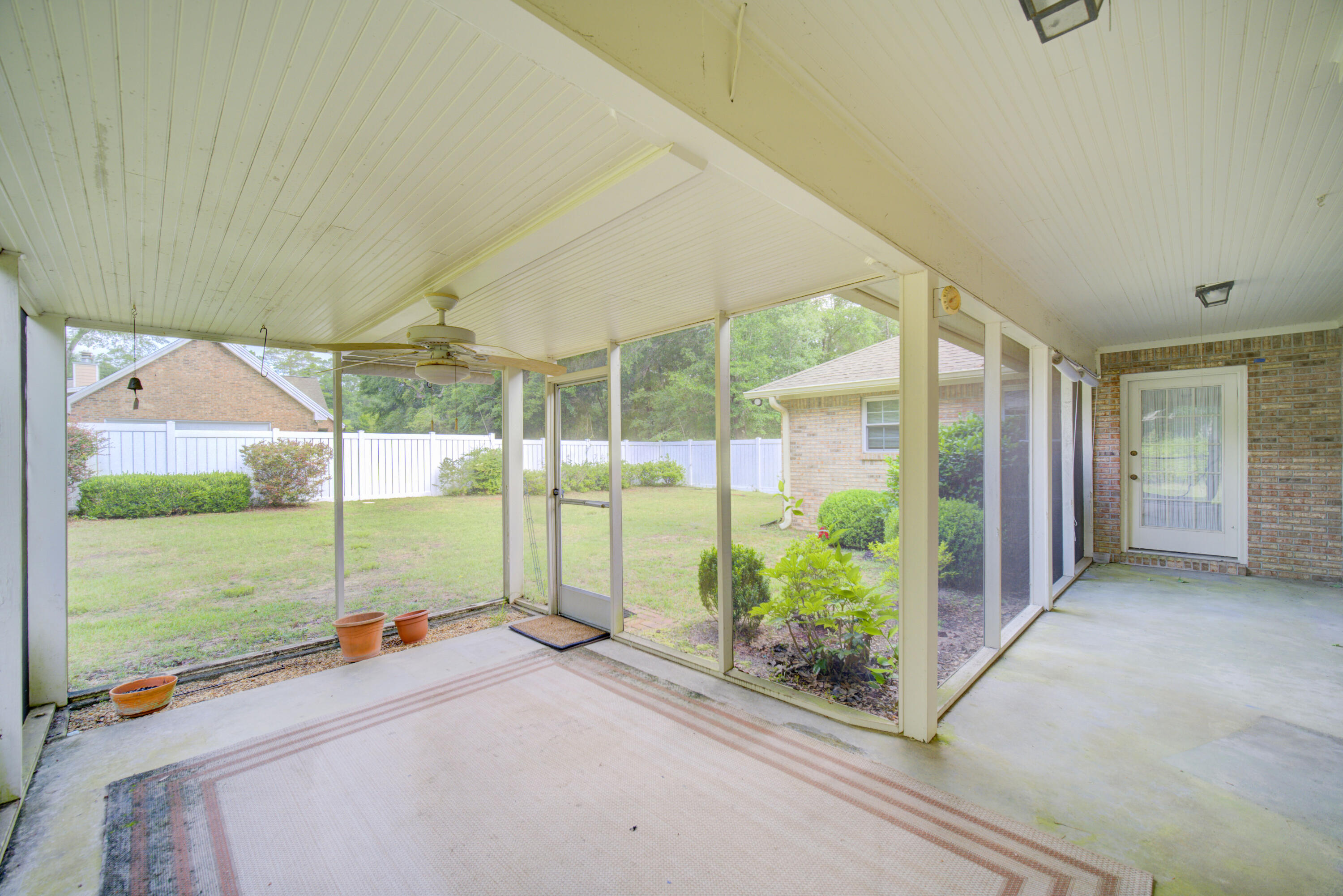 ROCKY BAYOU COUNTRY CLUB ESTATES 3 - Residential