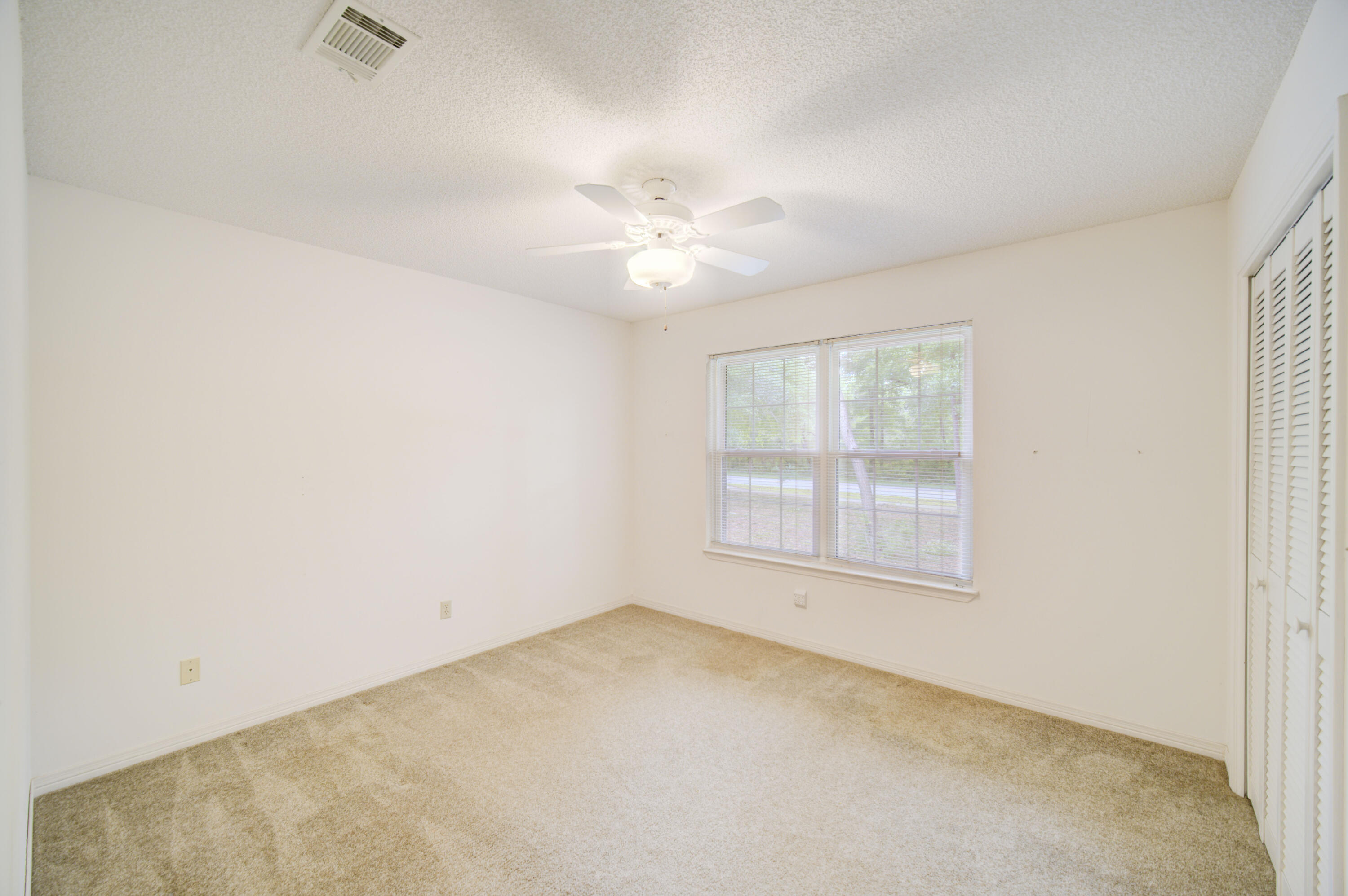 ROCKY BAYOU COUNTRY CLUB ESTATES 3 - Residential