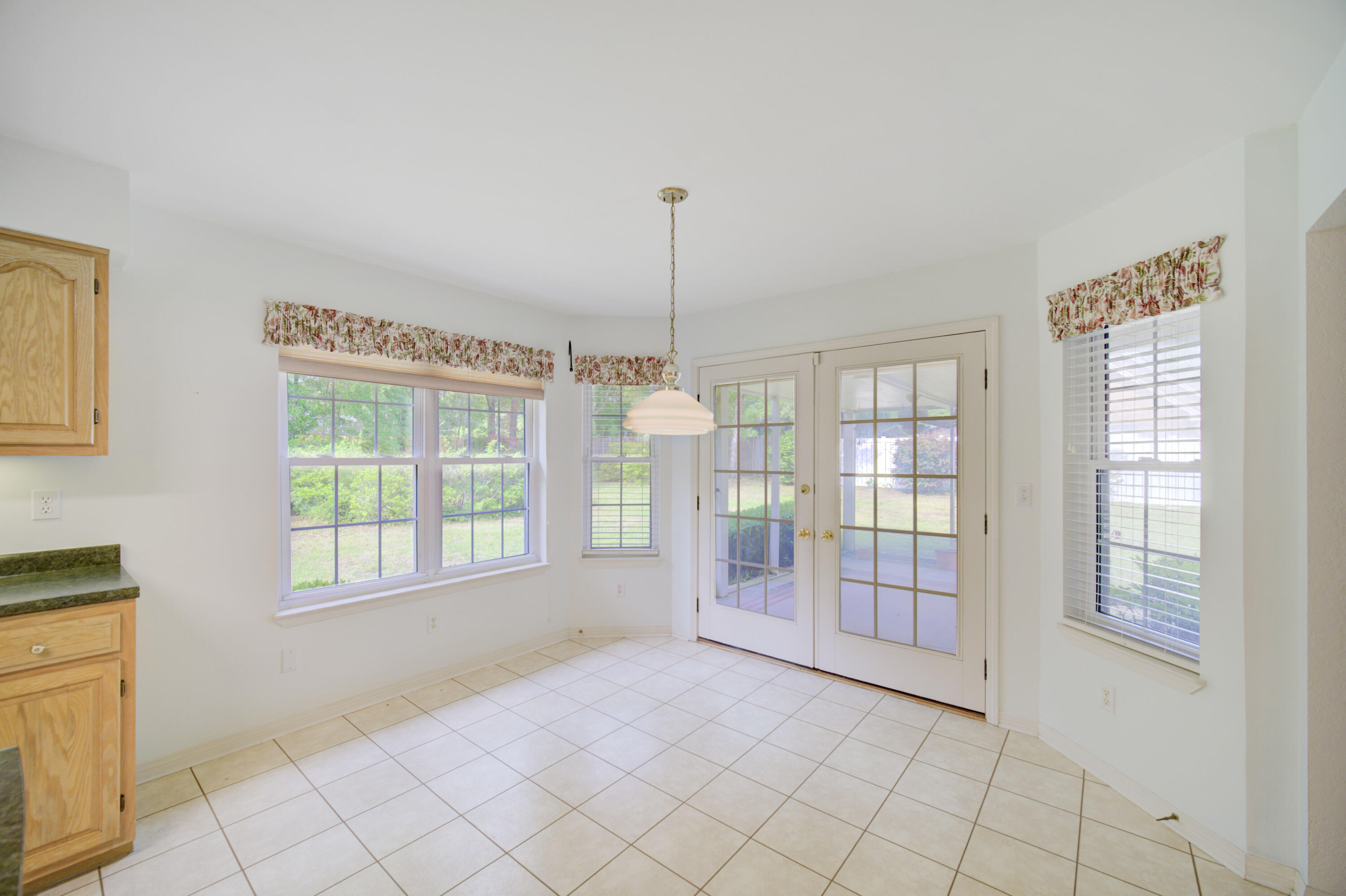 ROCKY BAYOU COUNTRY CLUB ESTATES 3 - Residential