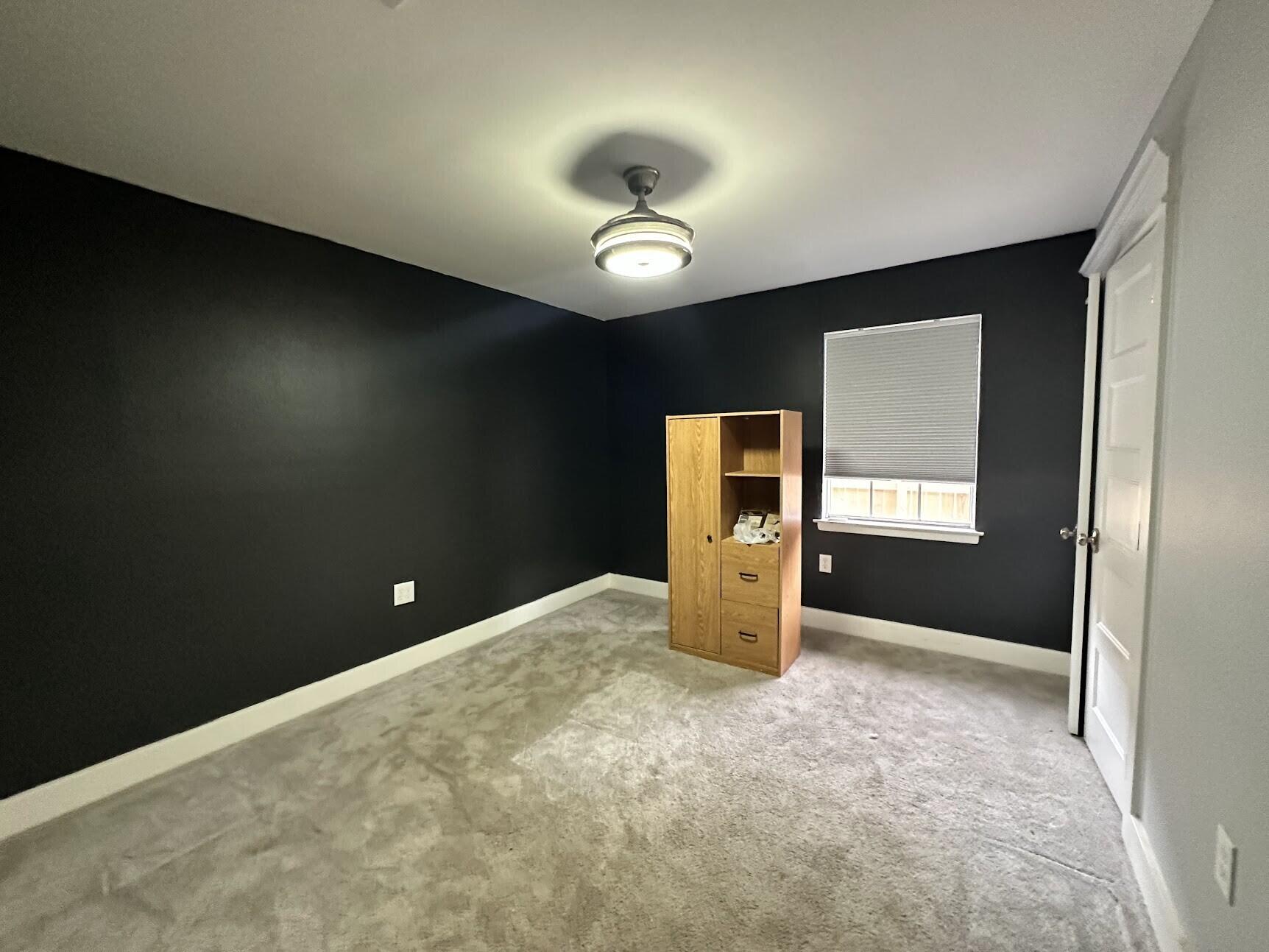 VALPARAISO PINECREST 6 - Residential Lease