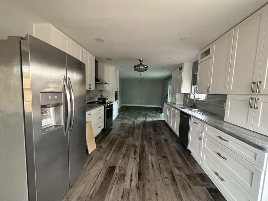 Fully renovated 3/2/2 in the heart of Niceville! This home has been recently updated and features a custom kitchen with stainless appliances, quartzite countertops, and an abundance of soft close cabinets. The bedrooms are spacious with newer carpeting and ceiling fans, and the master suite features an ensuite bath with a double vanity, smart mirrors, and walk-in closet. The backyard is private and fully fenced. Application fee, credit/background screening, and security deposit required. No smoking. Pets allowed with approval.