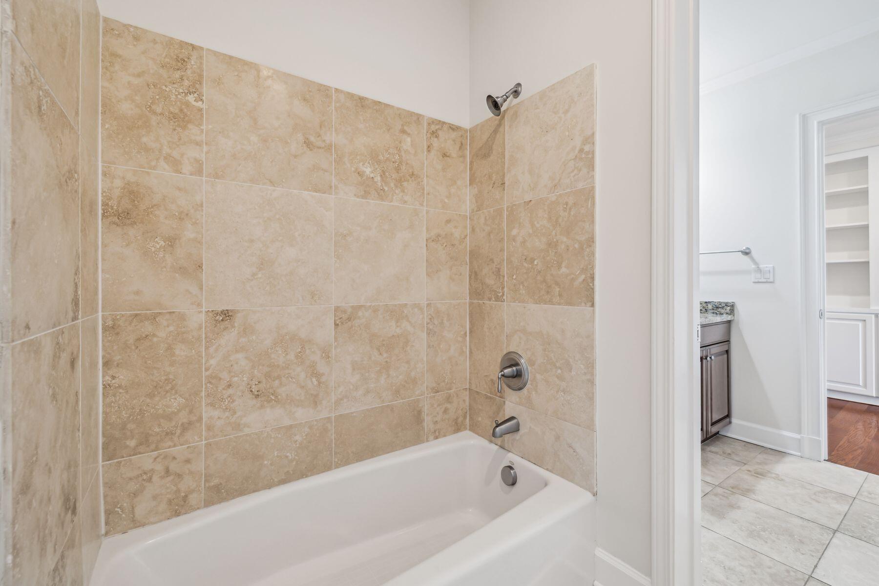 ONE WATER PLACE AT KELLY PLANTATION - Residential
