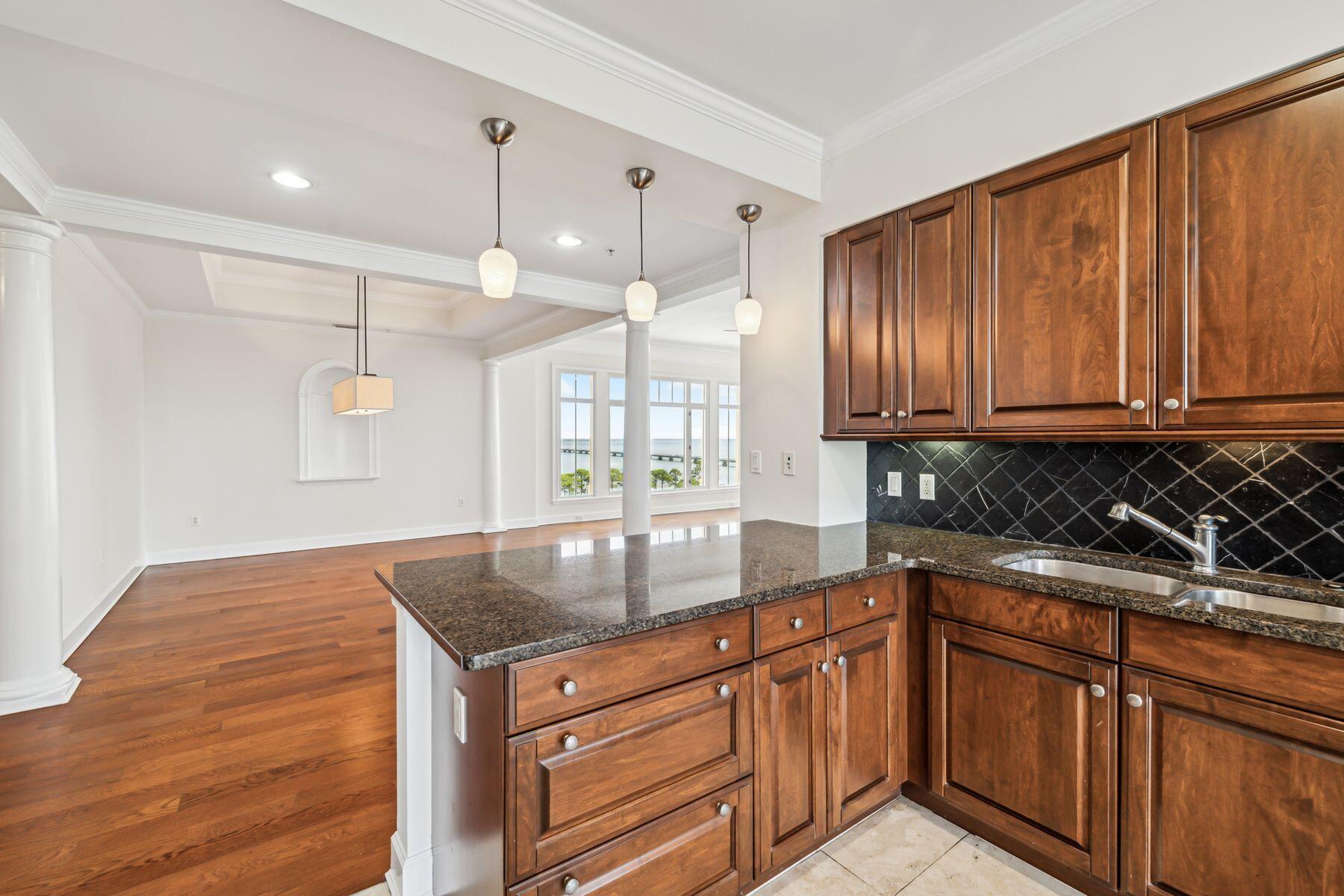 ONE WATER PLACE AT KELLY PLANTATION - Residential