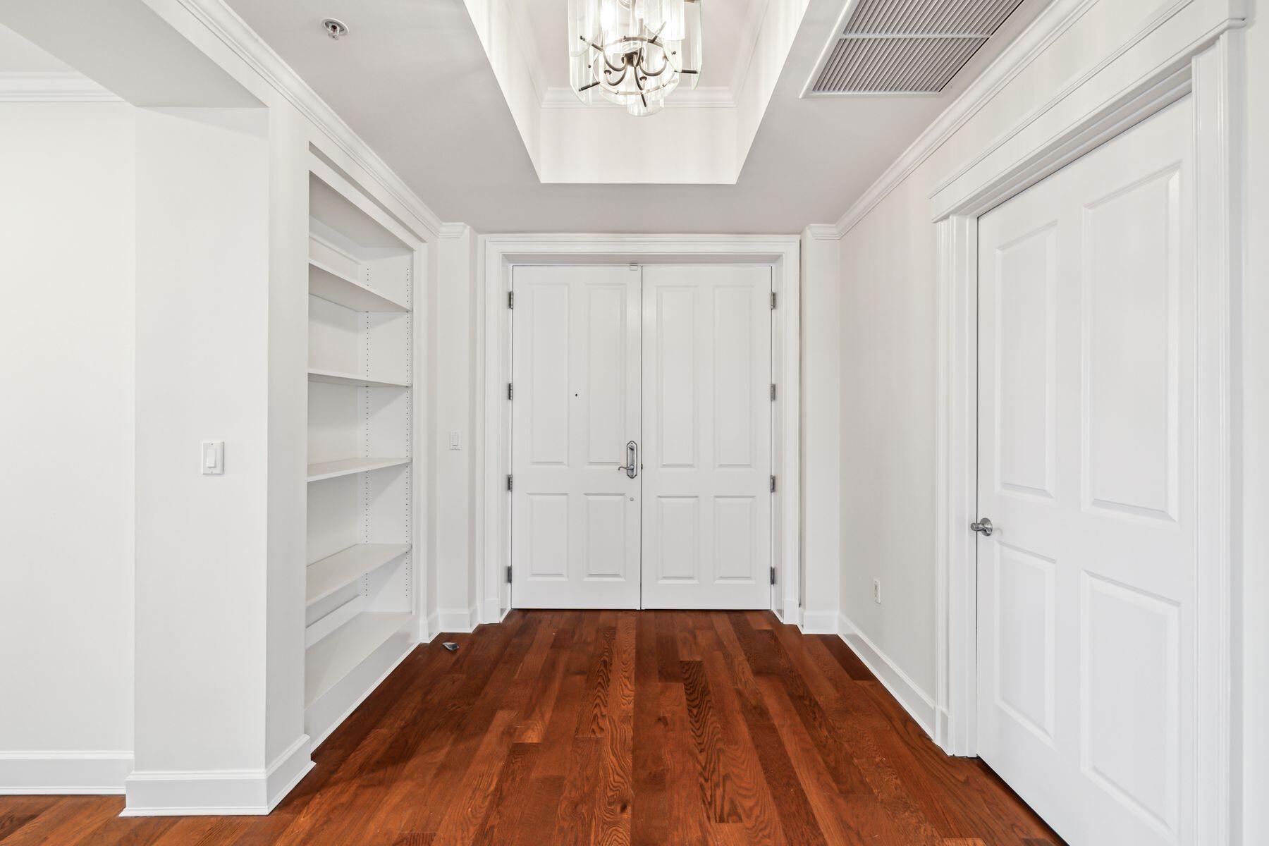 ONE WATER PLACE AT KELLY PLANTATION - Residential