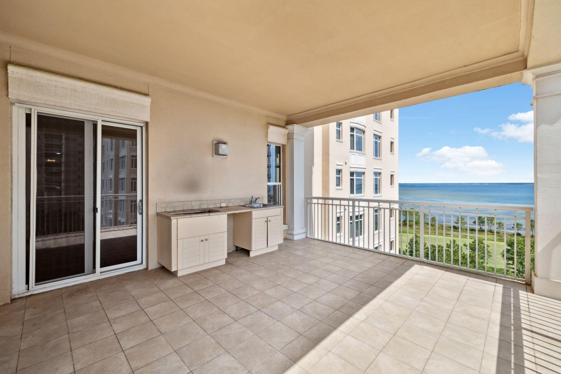 ONE WATER PLACE AT KELLY PLANTATION - Residential