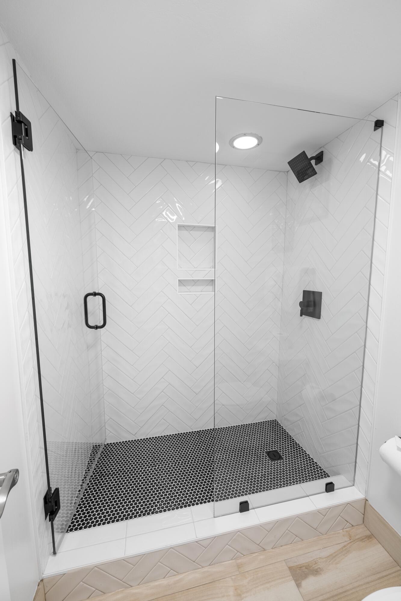 MAINSAIL CONDO PH 4 - Residential