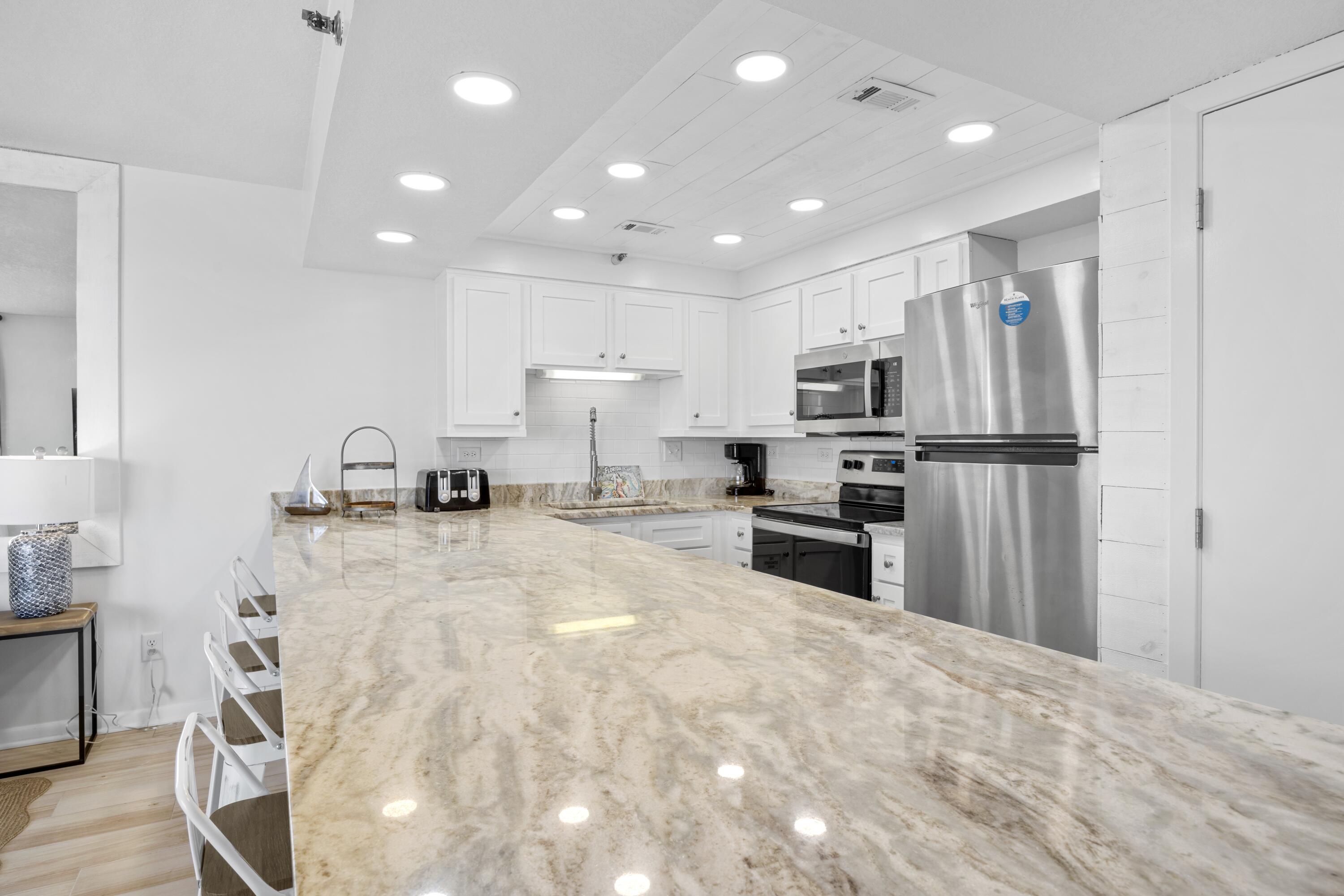 MAINSAIL CONDO PH 4 - Residential