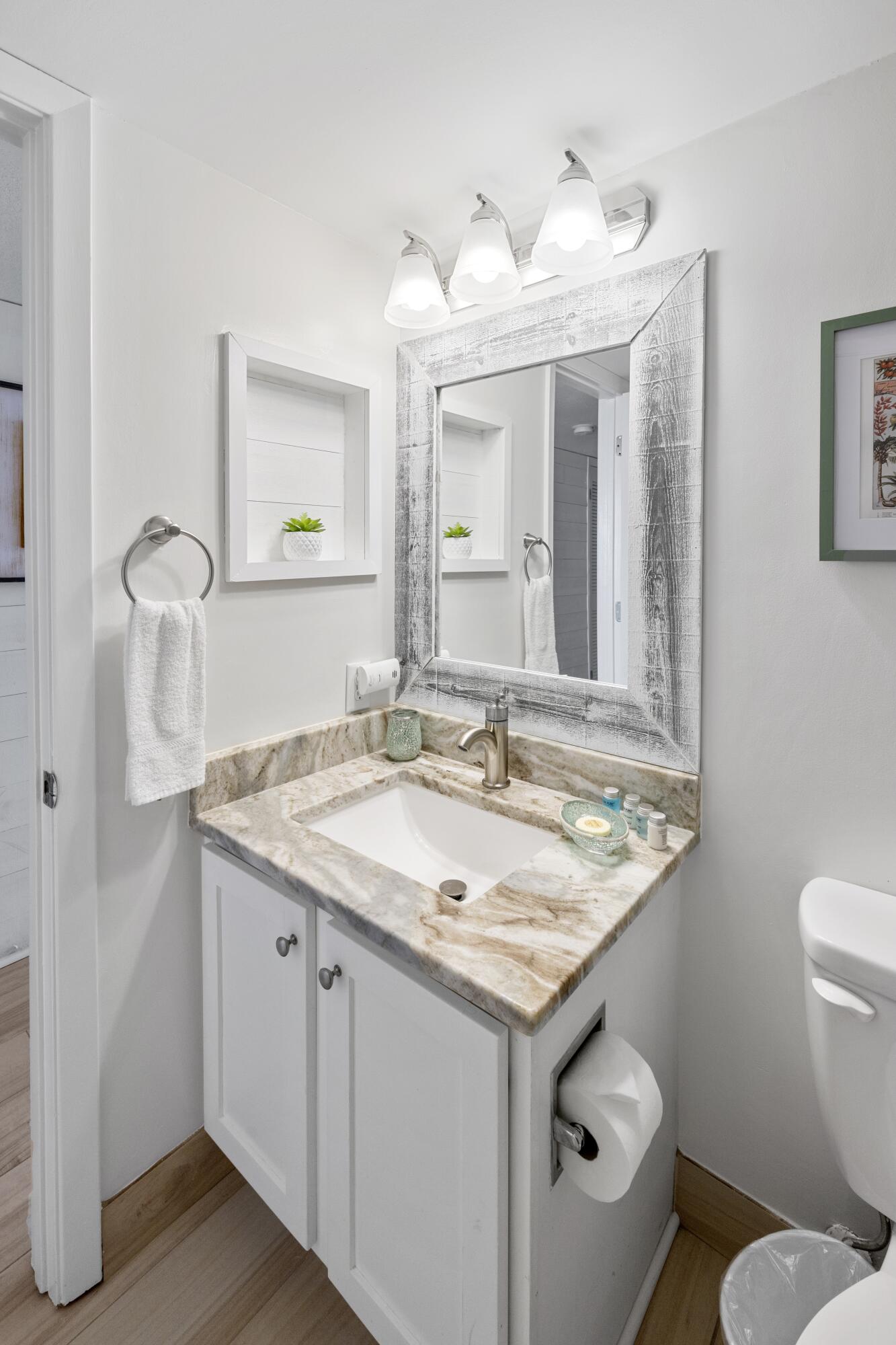 MAINSAIL CONDO PH 4 - Residential