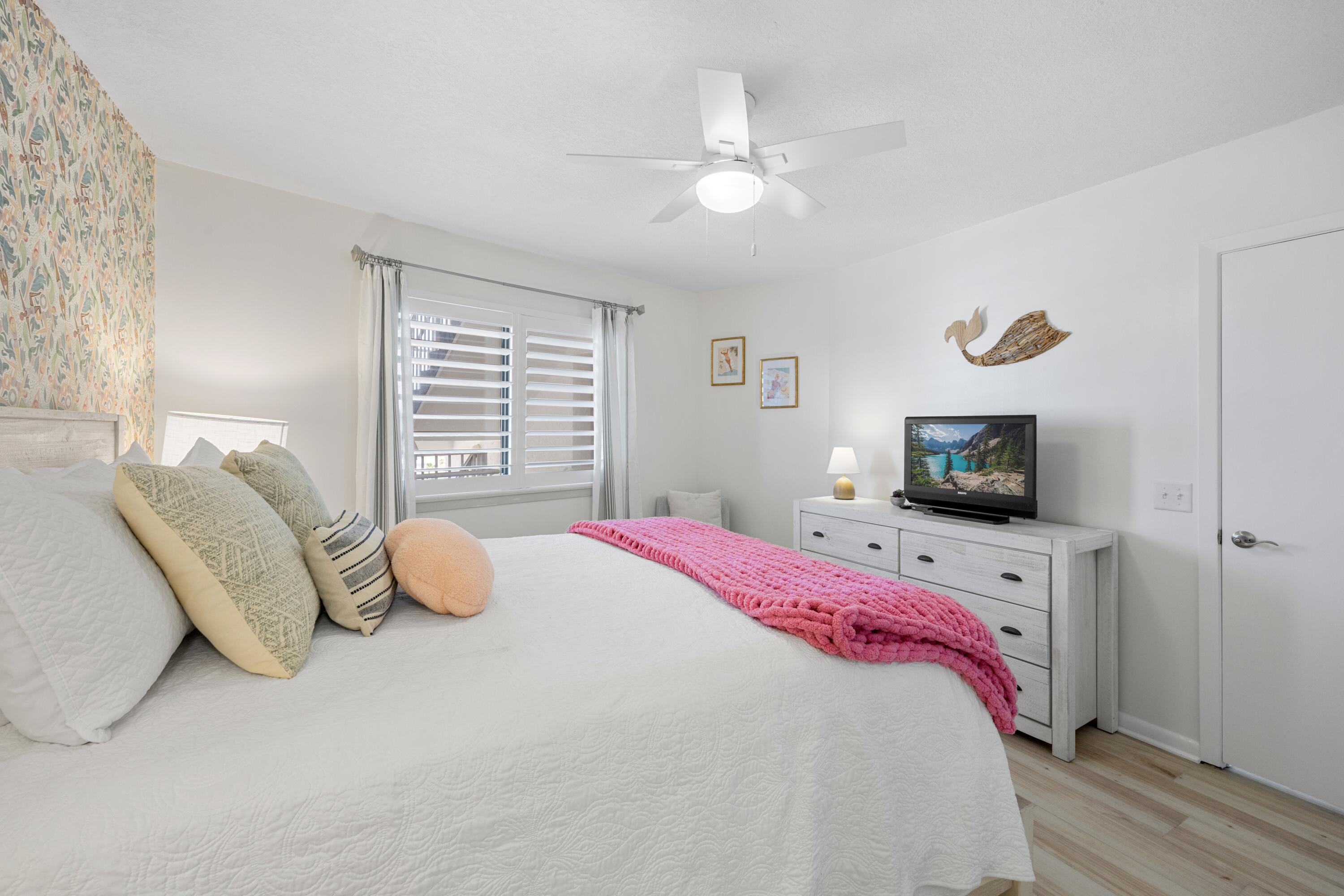 MAINSAIL CONDO PH 4 - Residential