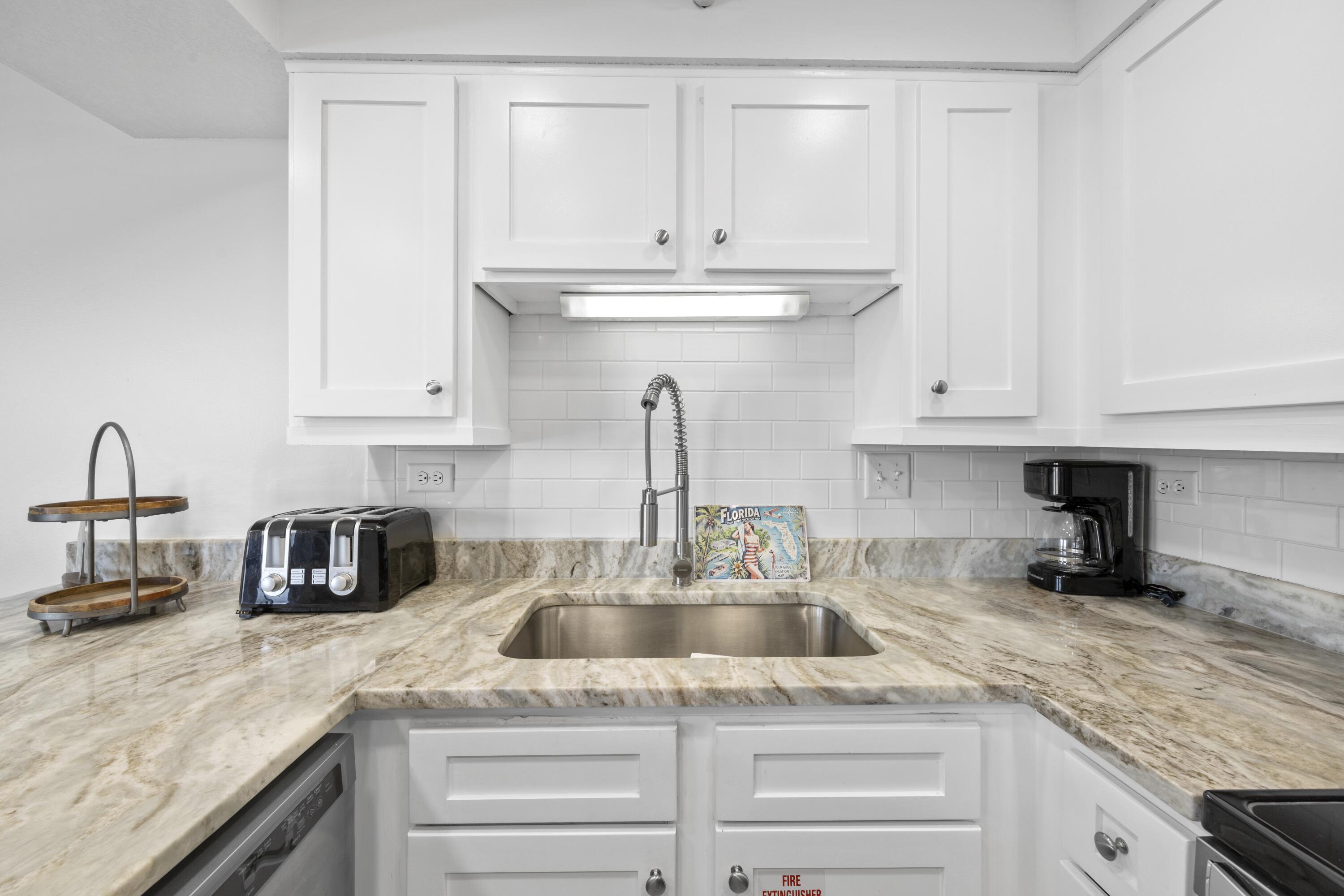 MAINSAIL CONDO PH 4 - Residential