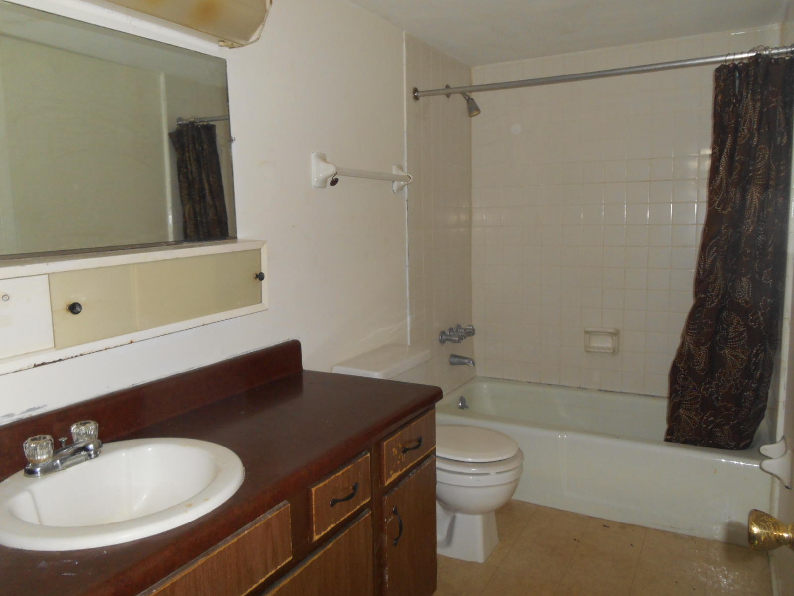 FAIR OAKS VILLAGE CONDO - Residential