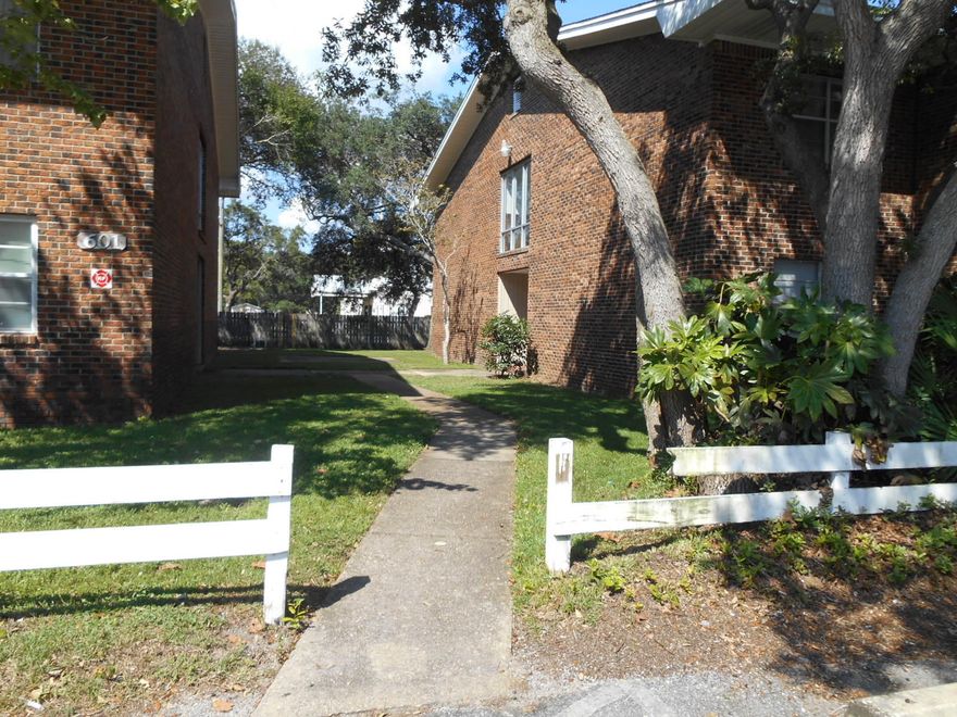 Ground Floor Unit needing your love. Sold AS IS. Centeral location. Starter Home or Investment. Call to see today.