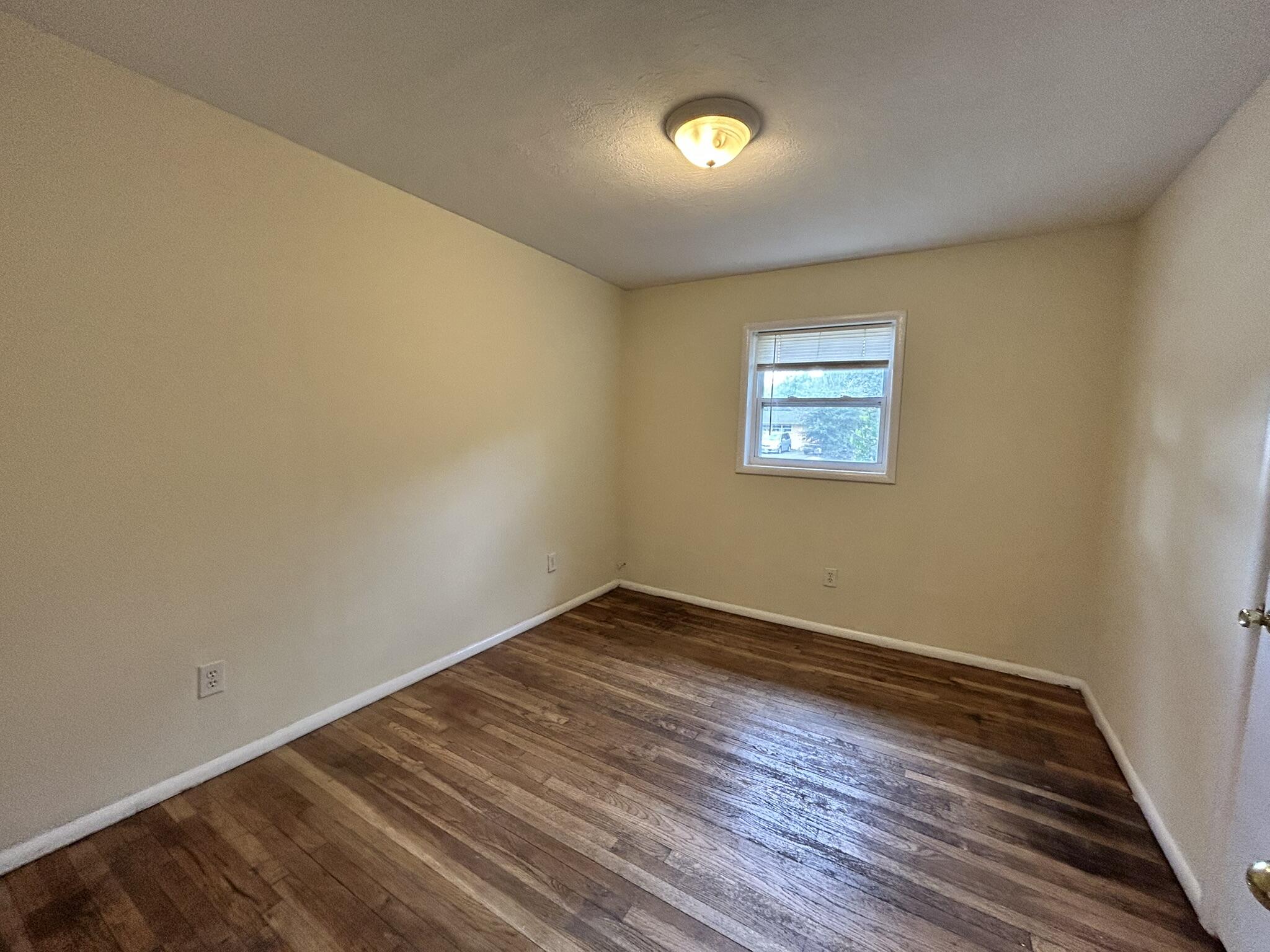 METES & BOUNDS - Residential Lease