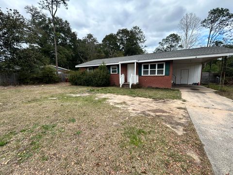 Photo of 315 Brackin Street, Crestview, FL 32539 (MLS # 993492)