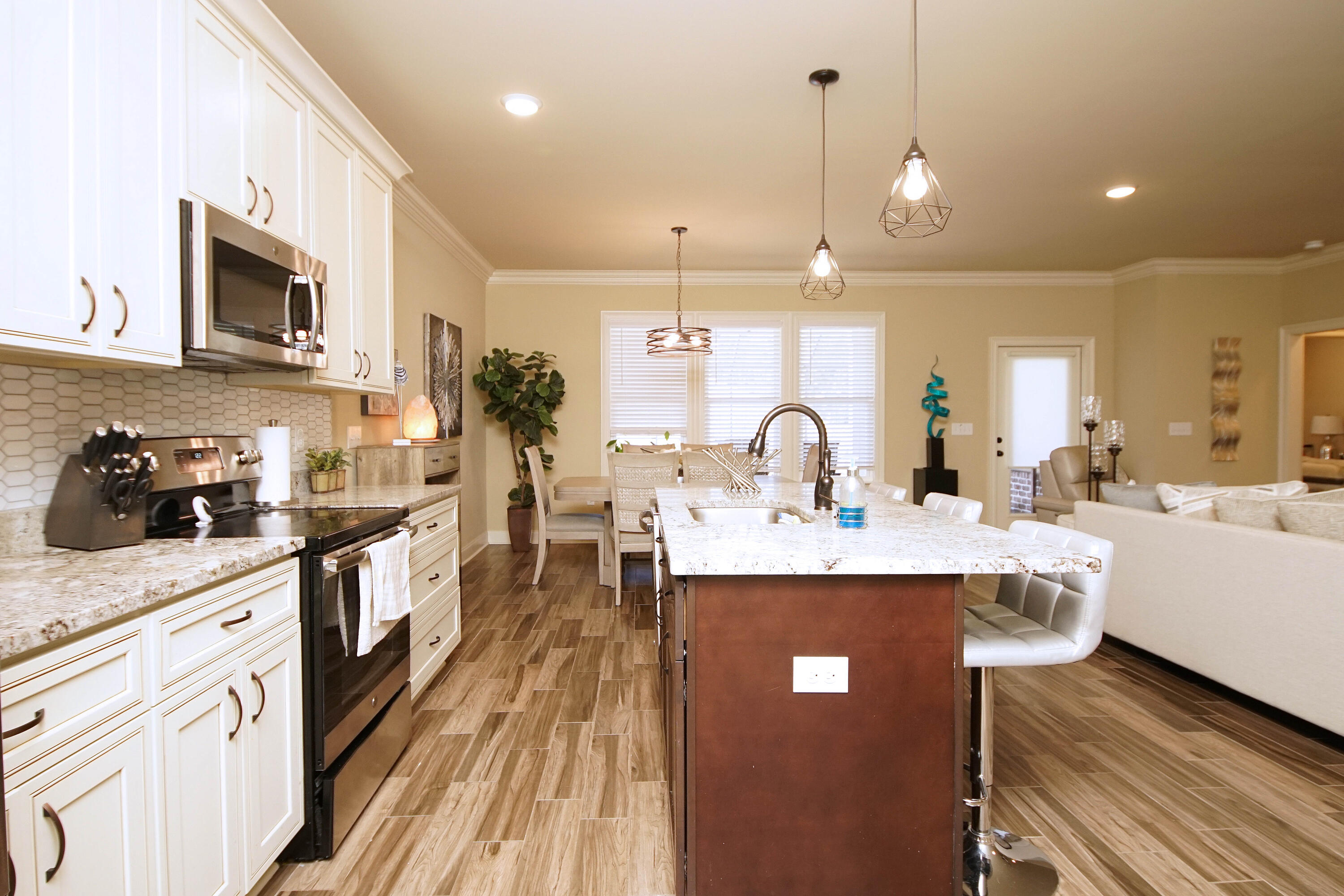 NAVARRE FIRST ADD - Residential