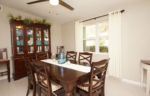 A home in Mary Esther