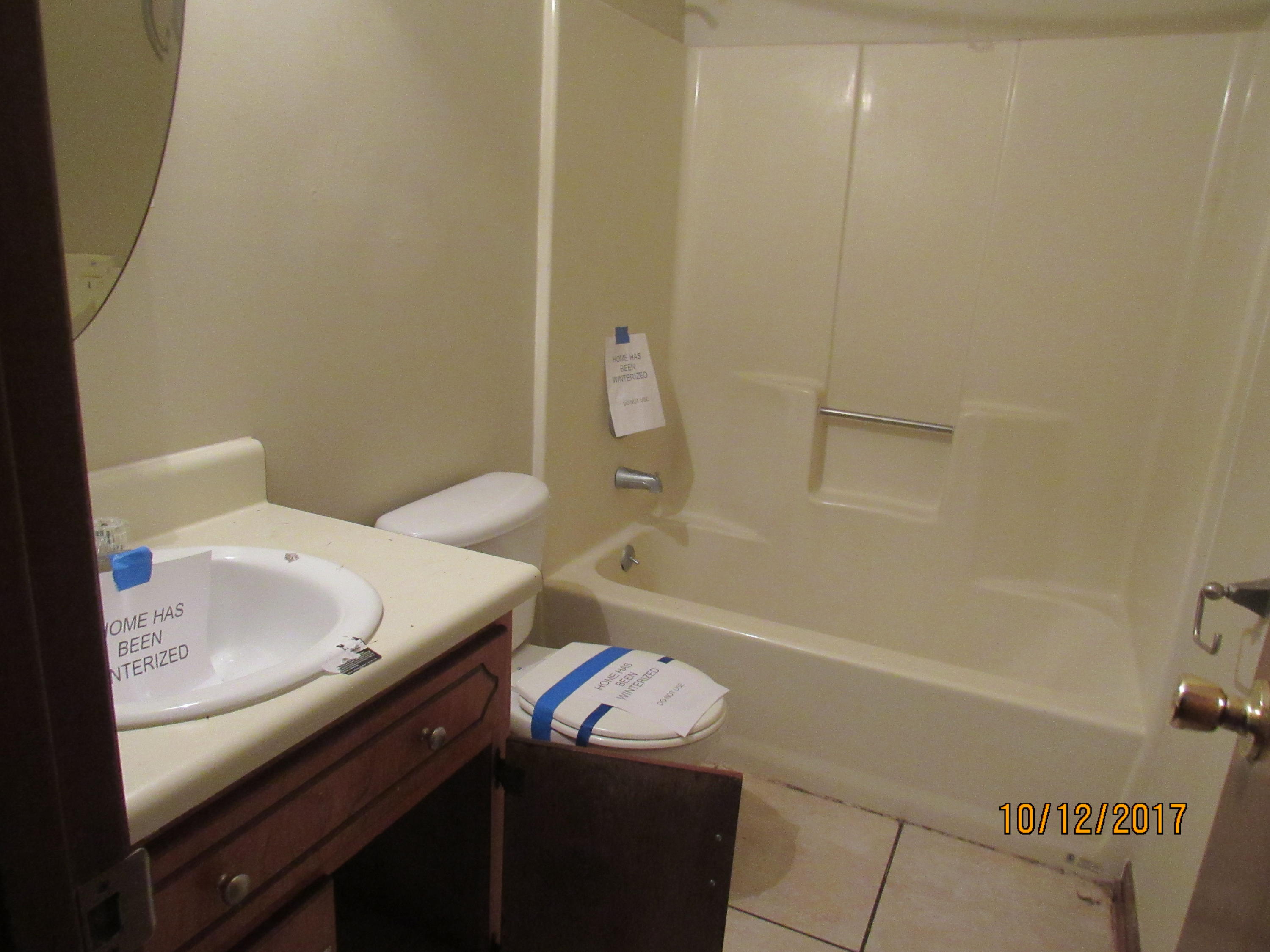 COUNTRY OAKS ESTATES PH 1 - Residential