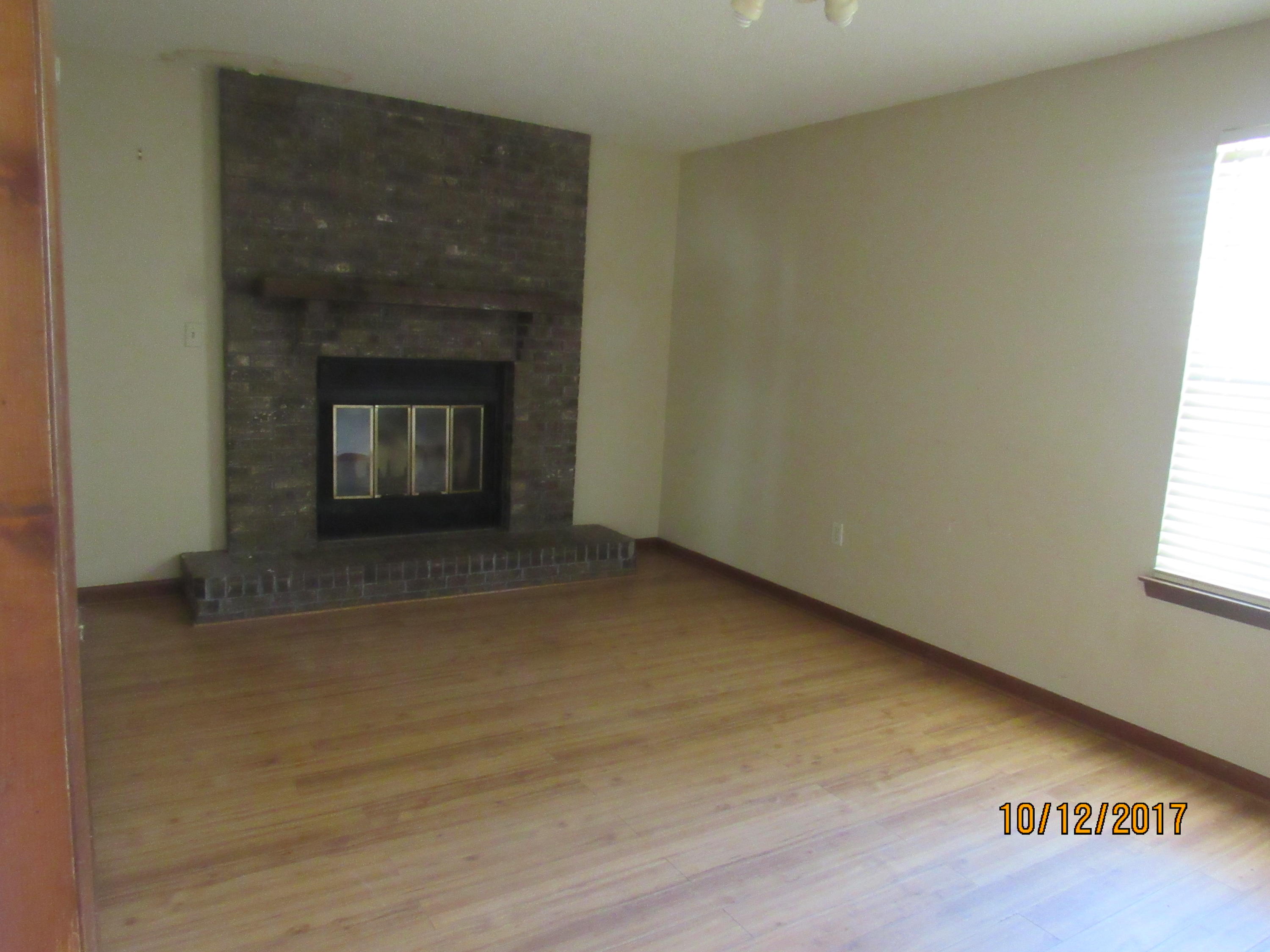 COUNTRY OAKS ESTATES PH 1 - Residential