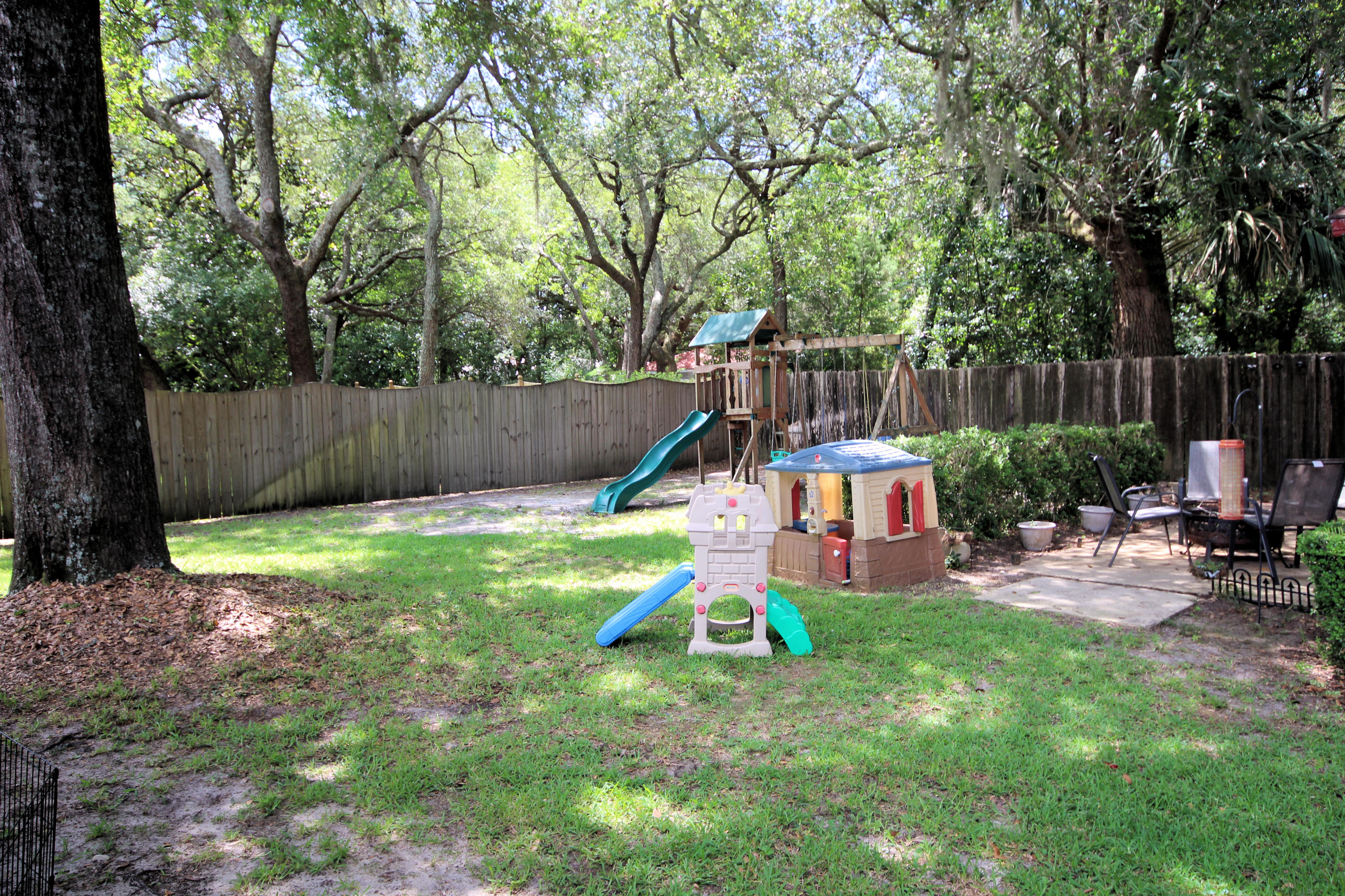 AZALEA SHORES - Residential