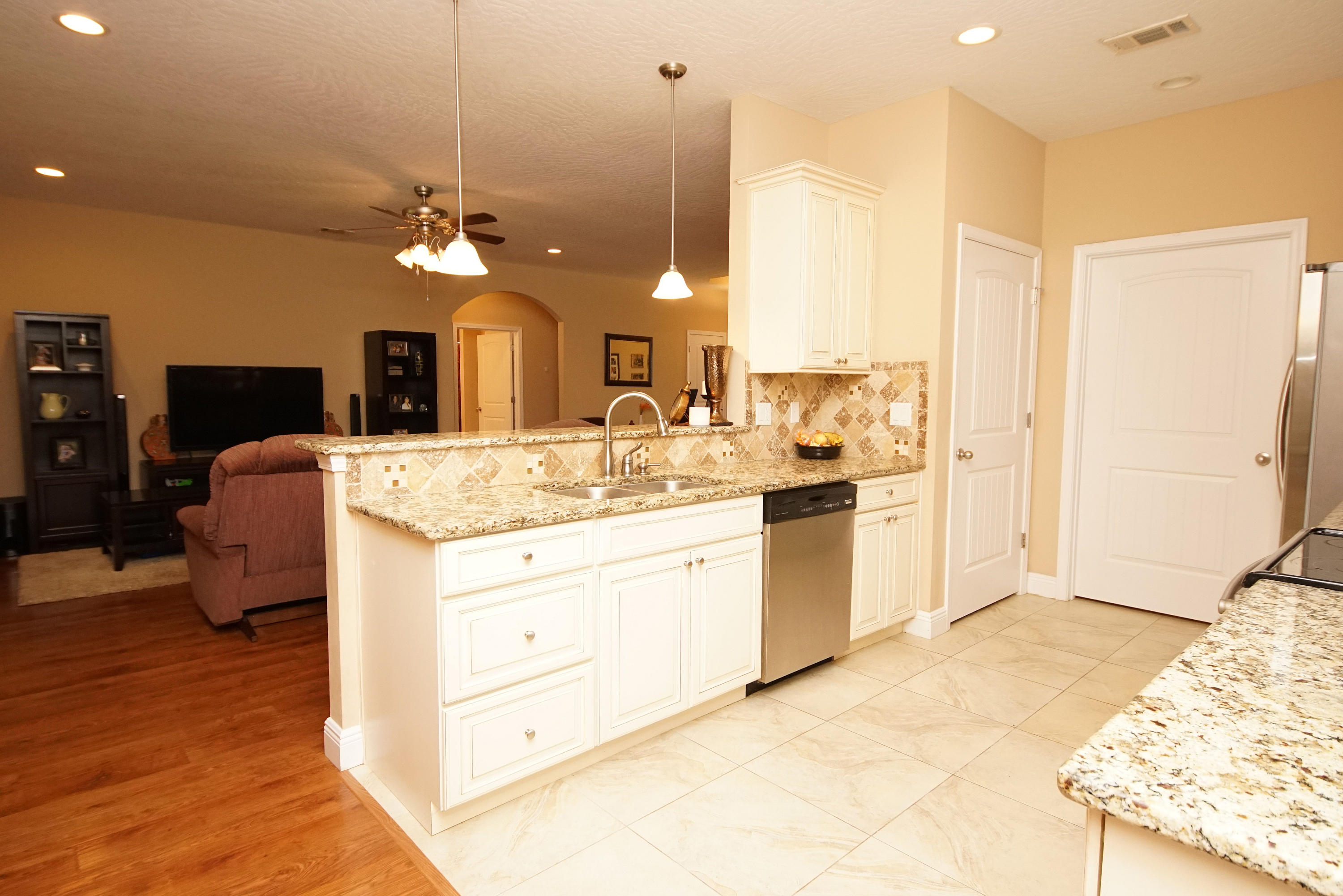 AZALEA SHORES - Residential