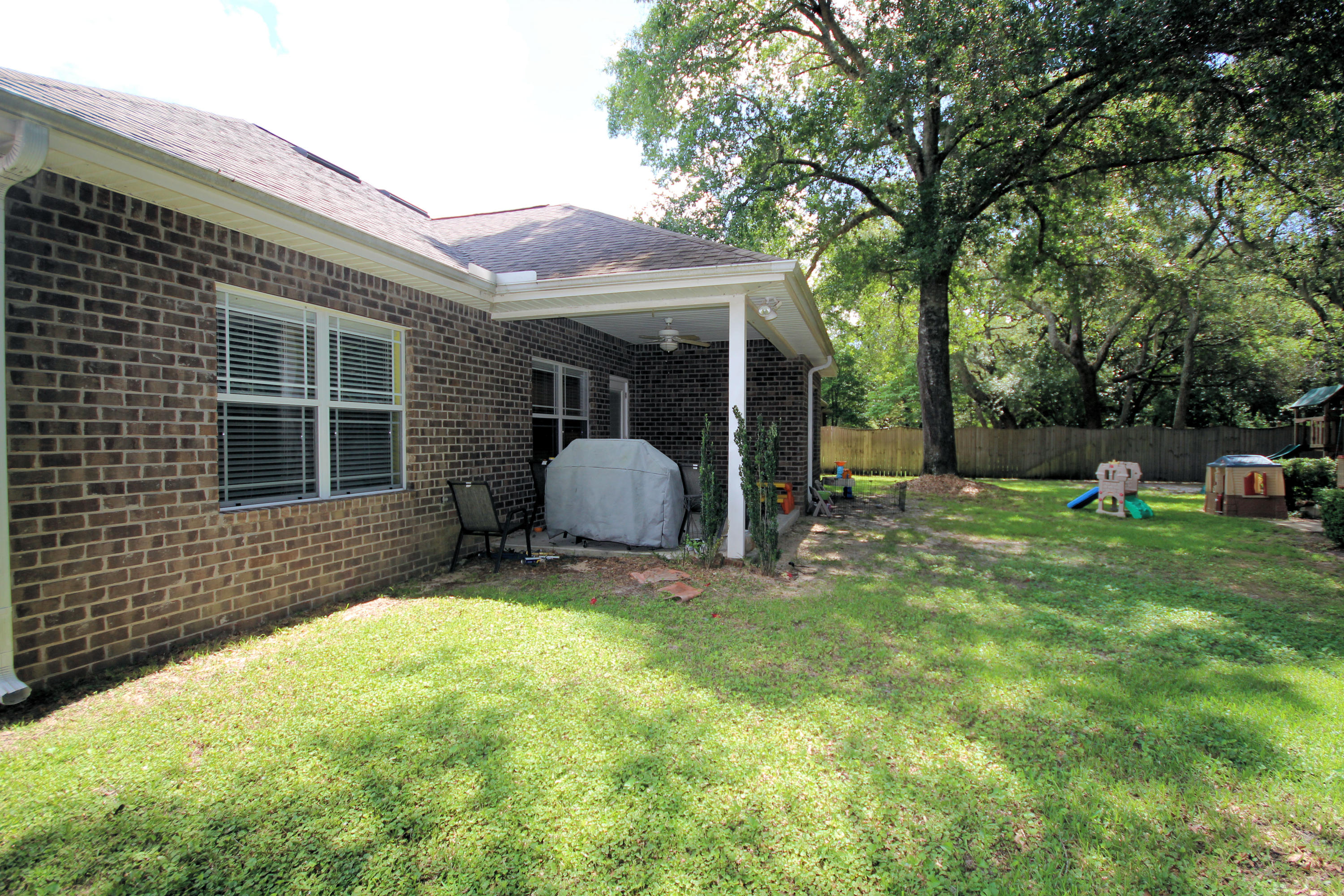 AZALEA SHORES - Residential