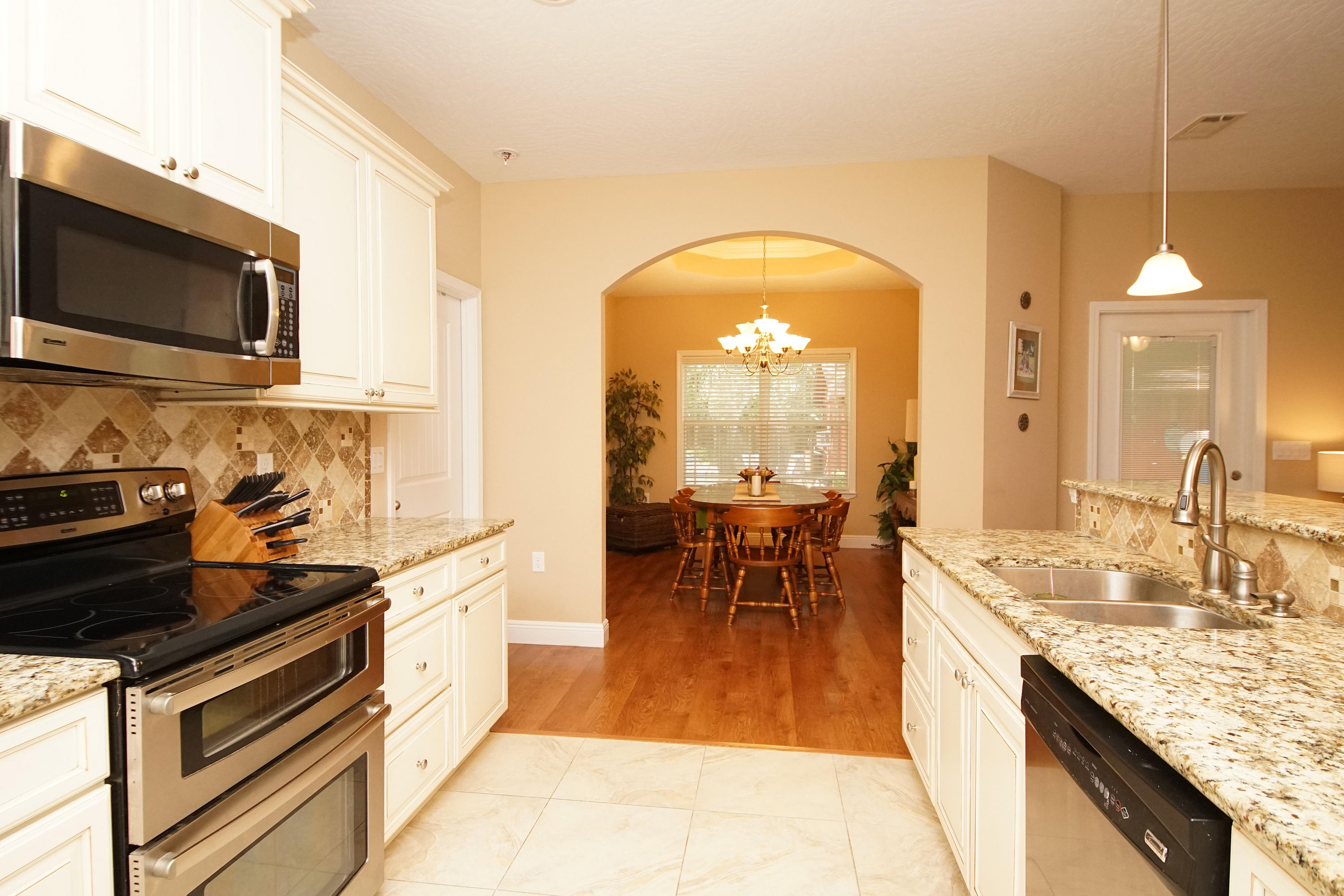 AZALEA SHORES - Residential