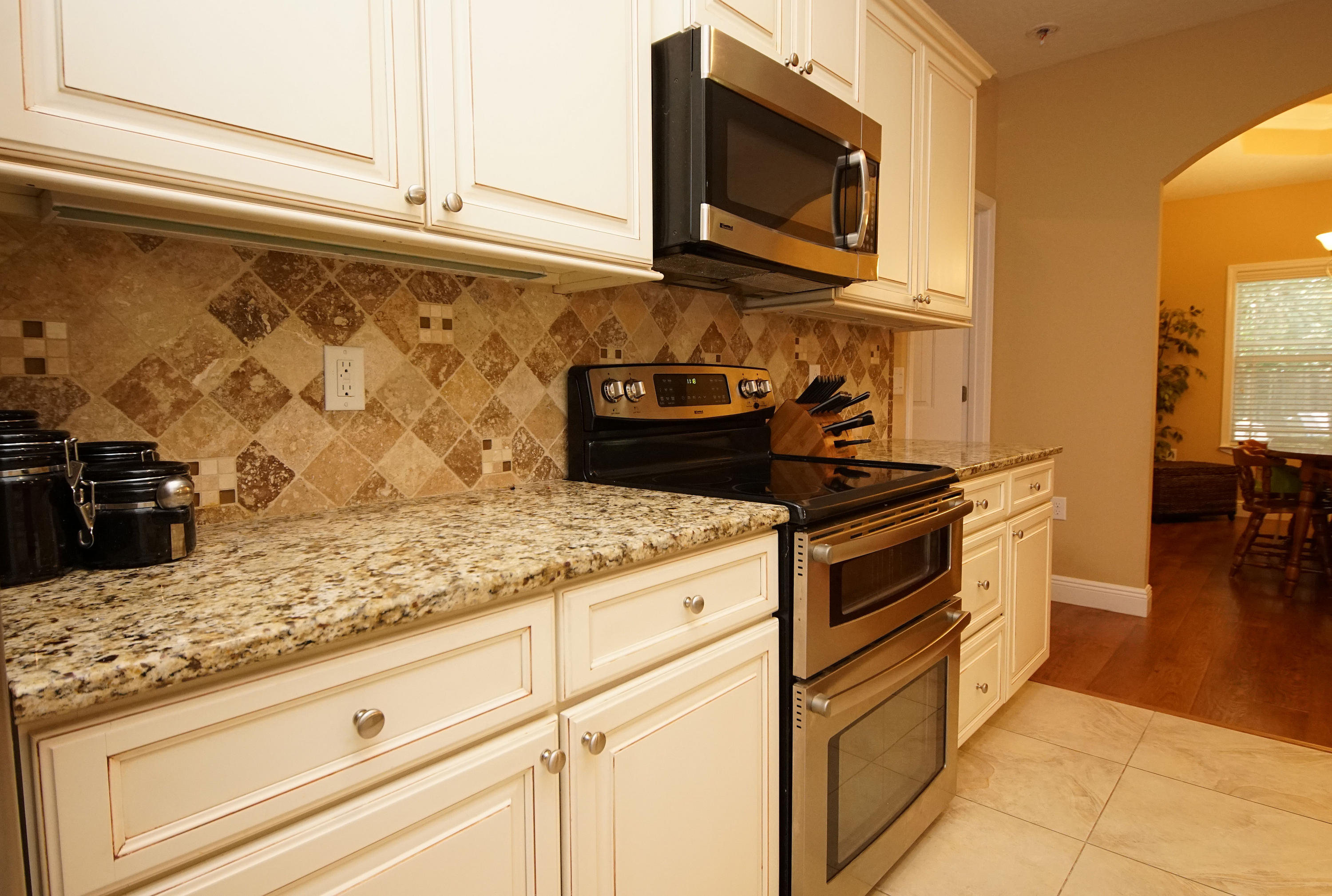 AZALEA SHORES - Residential