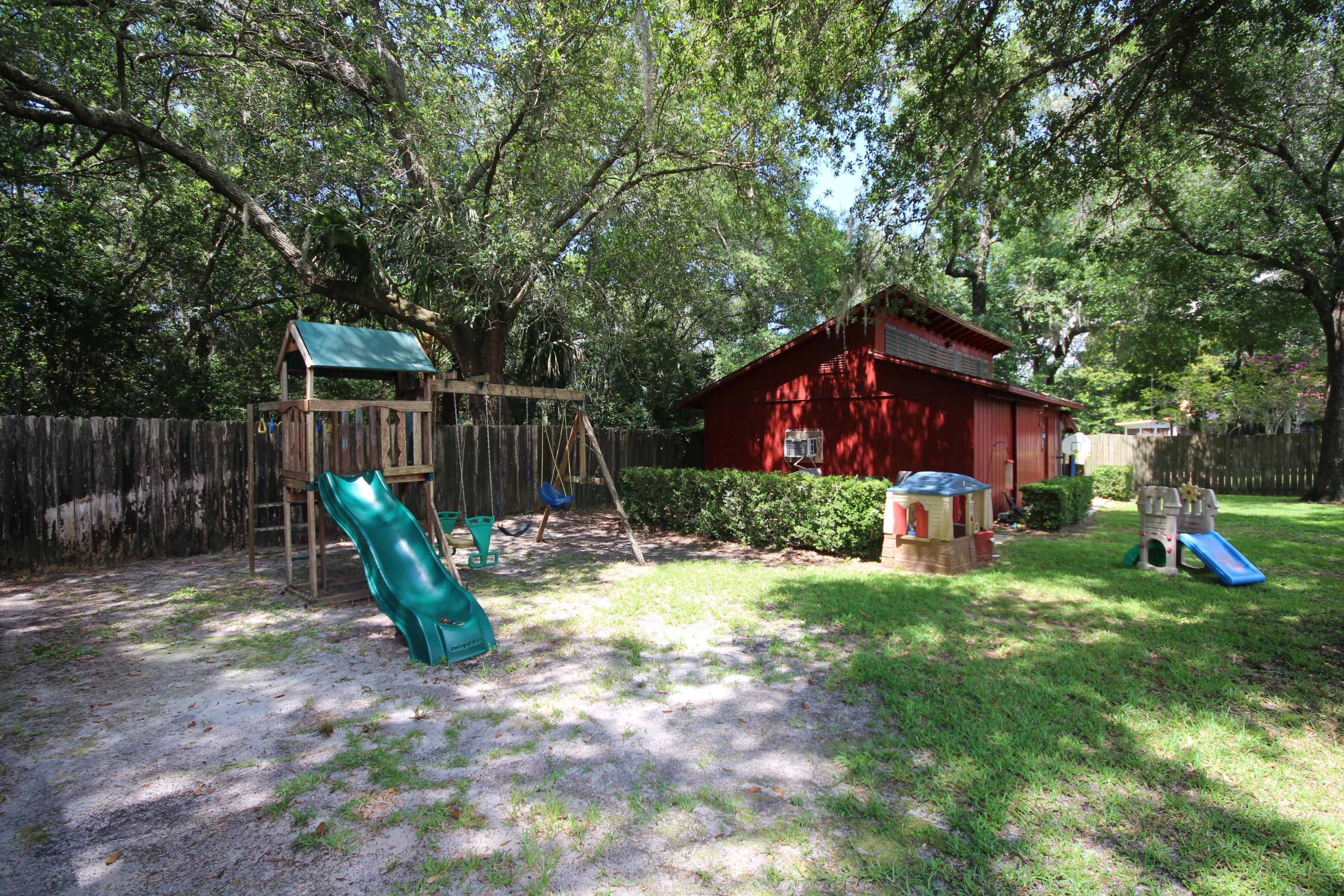 AZALEA SHORES - Residential