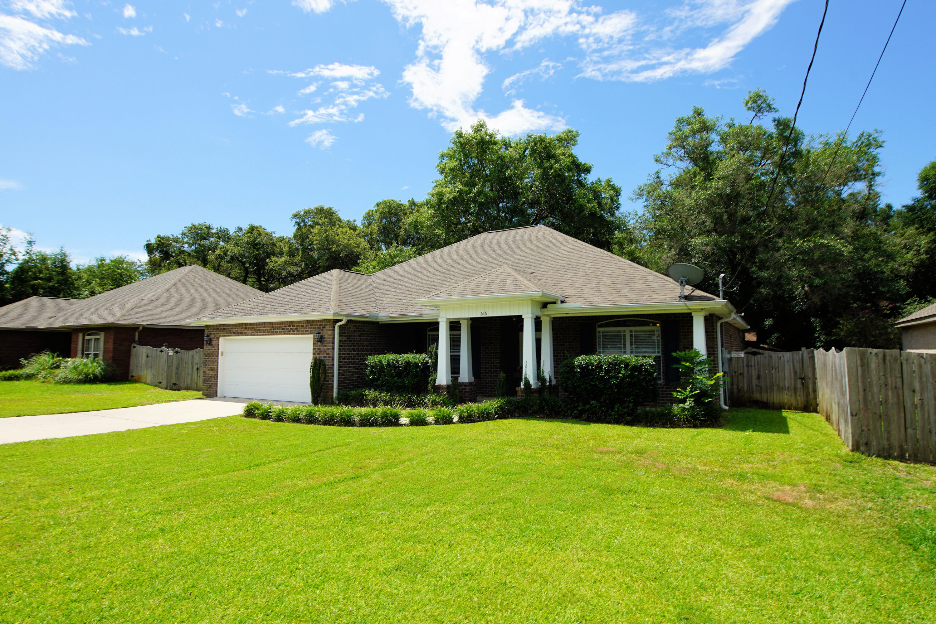 AZALEA SHORES - Residential