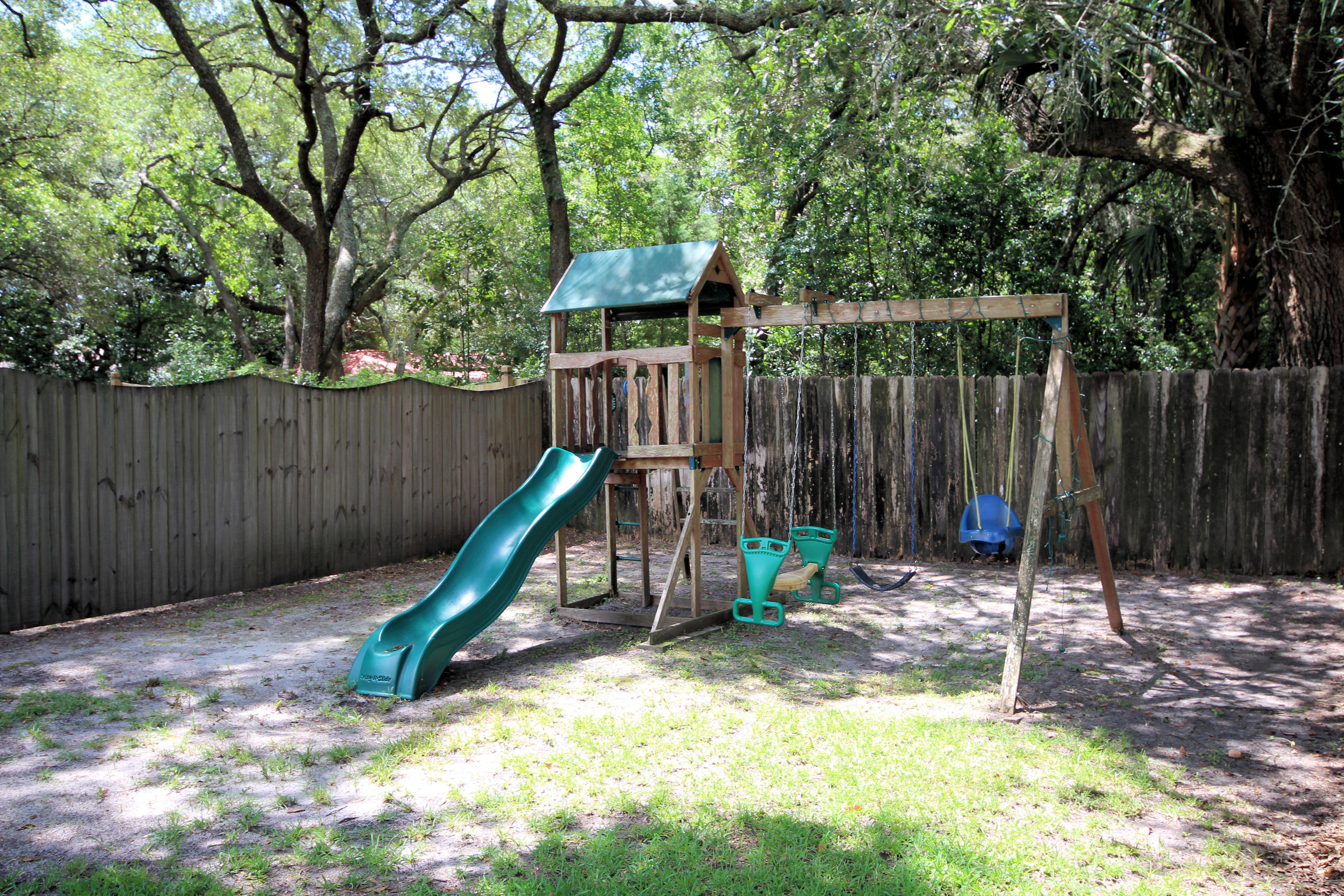 AZALEA SHORES - Residential