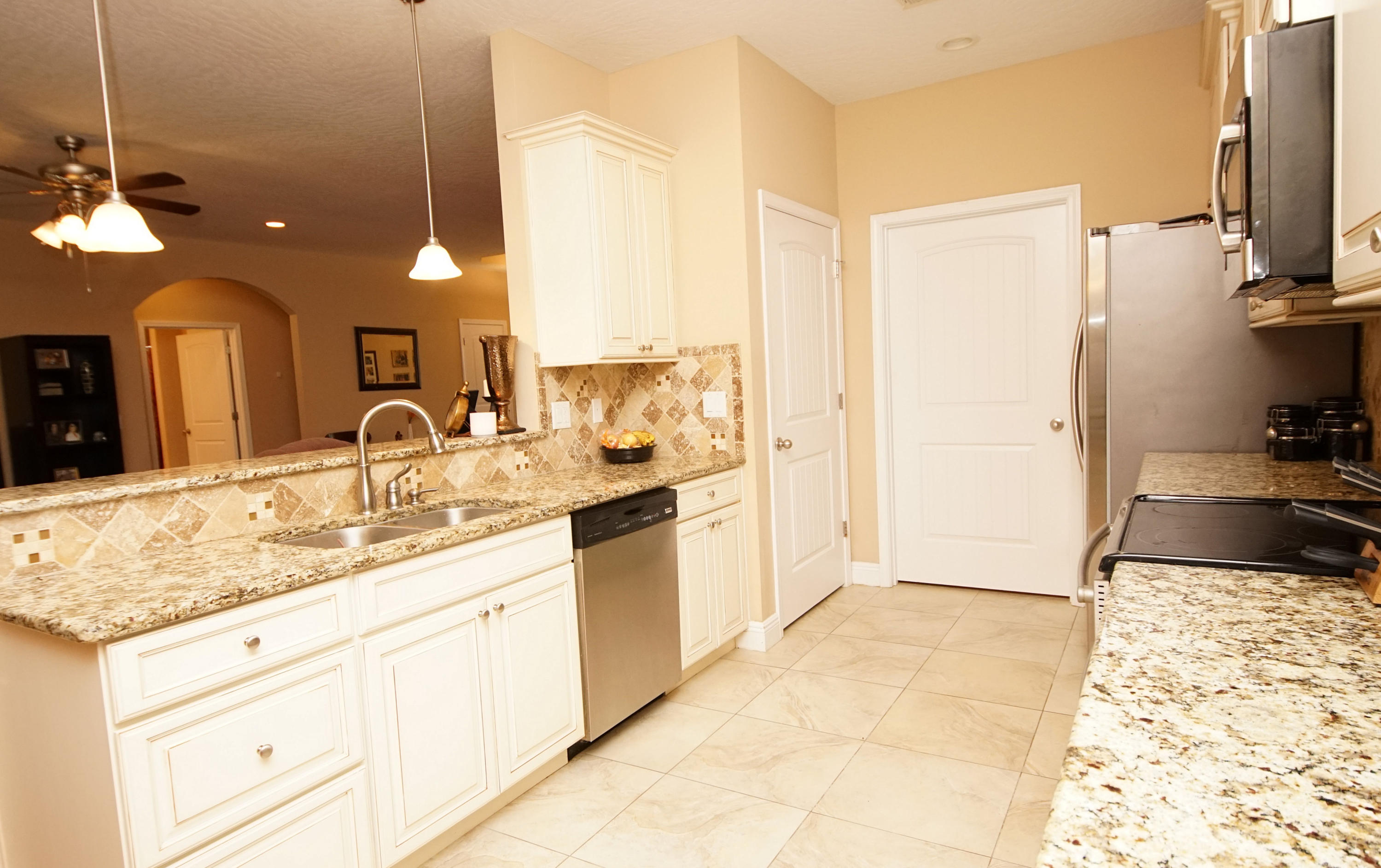 AZALEA SHORES - Residential