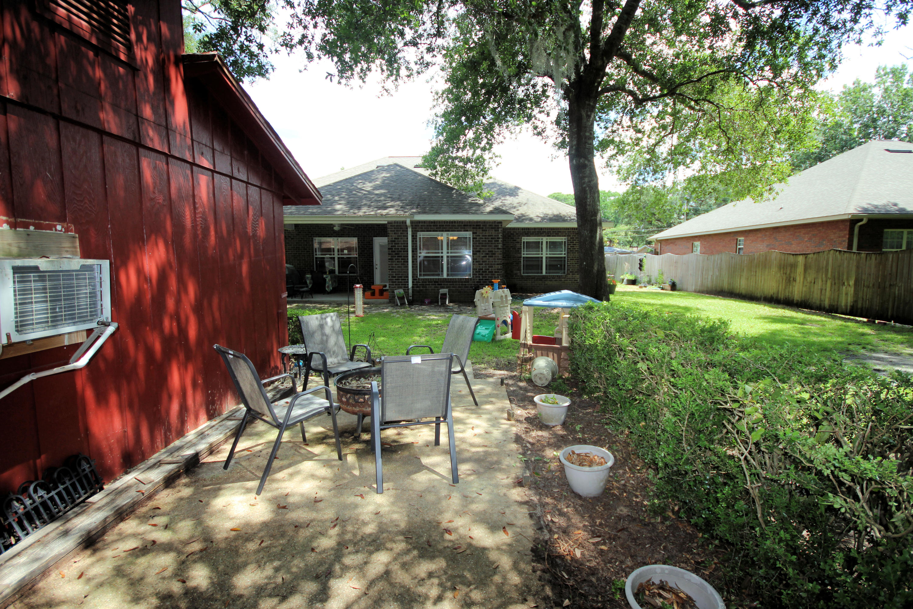 AZALEA SHORES - Residential