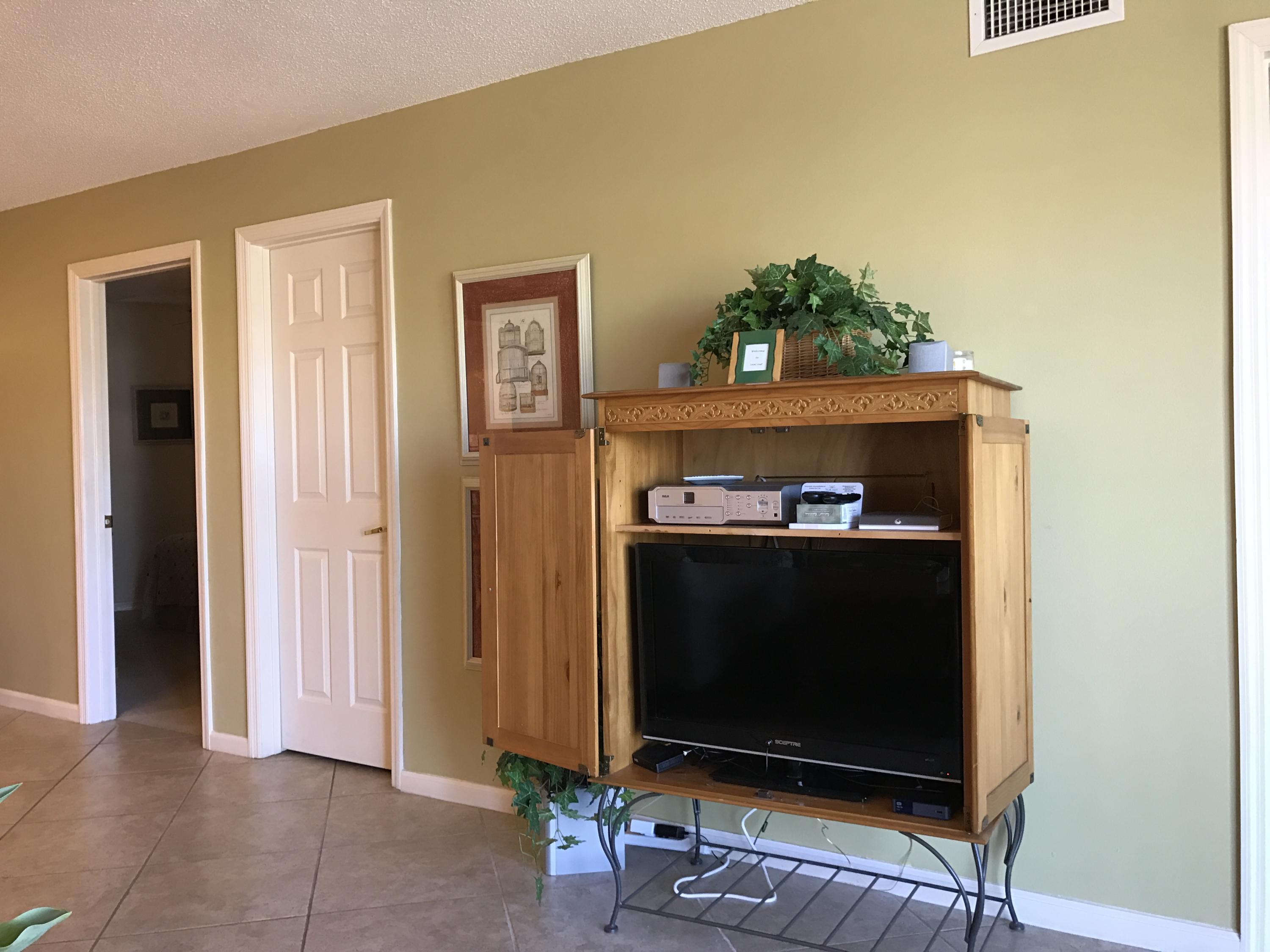 Seacrest Condominiums - Residential