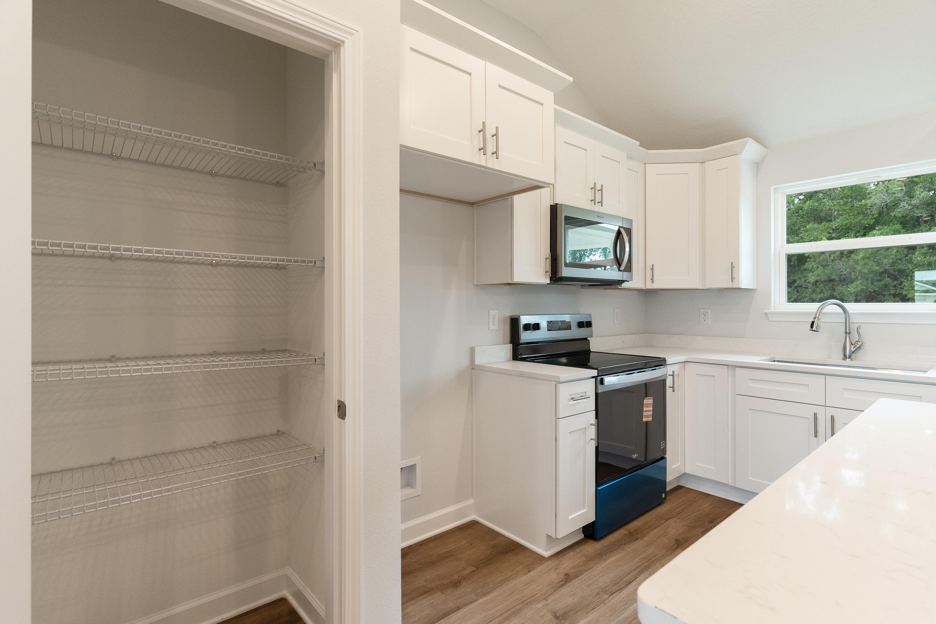 SOUTHERN DAY CHATEAU - Residential