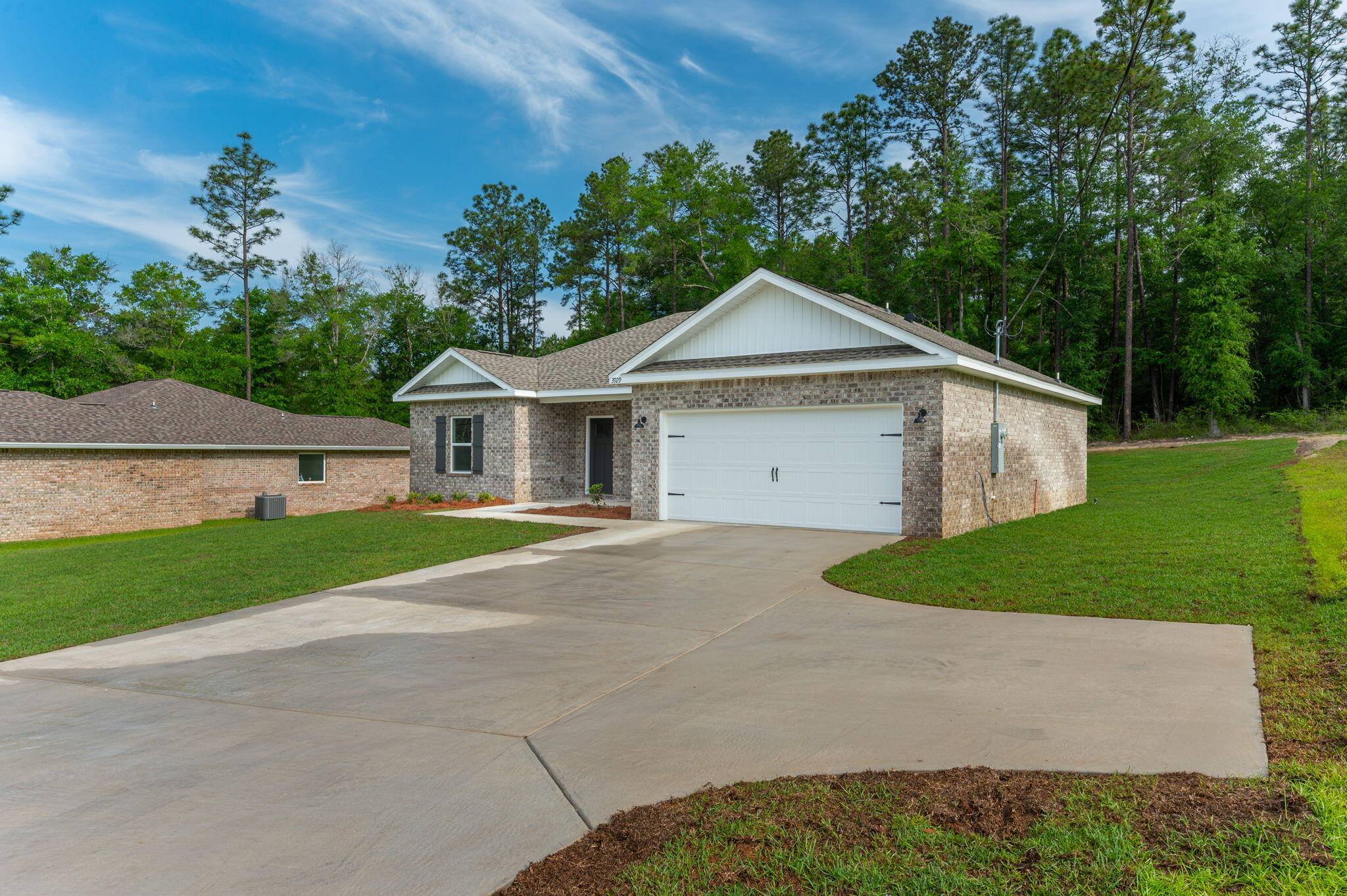 SOUTHERN DAY CHATEAU - Residential