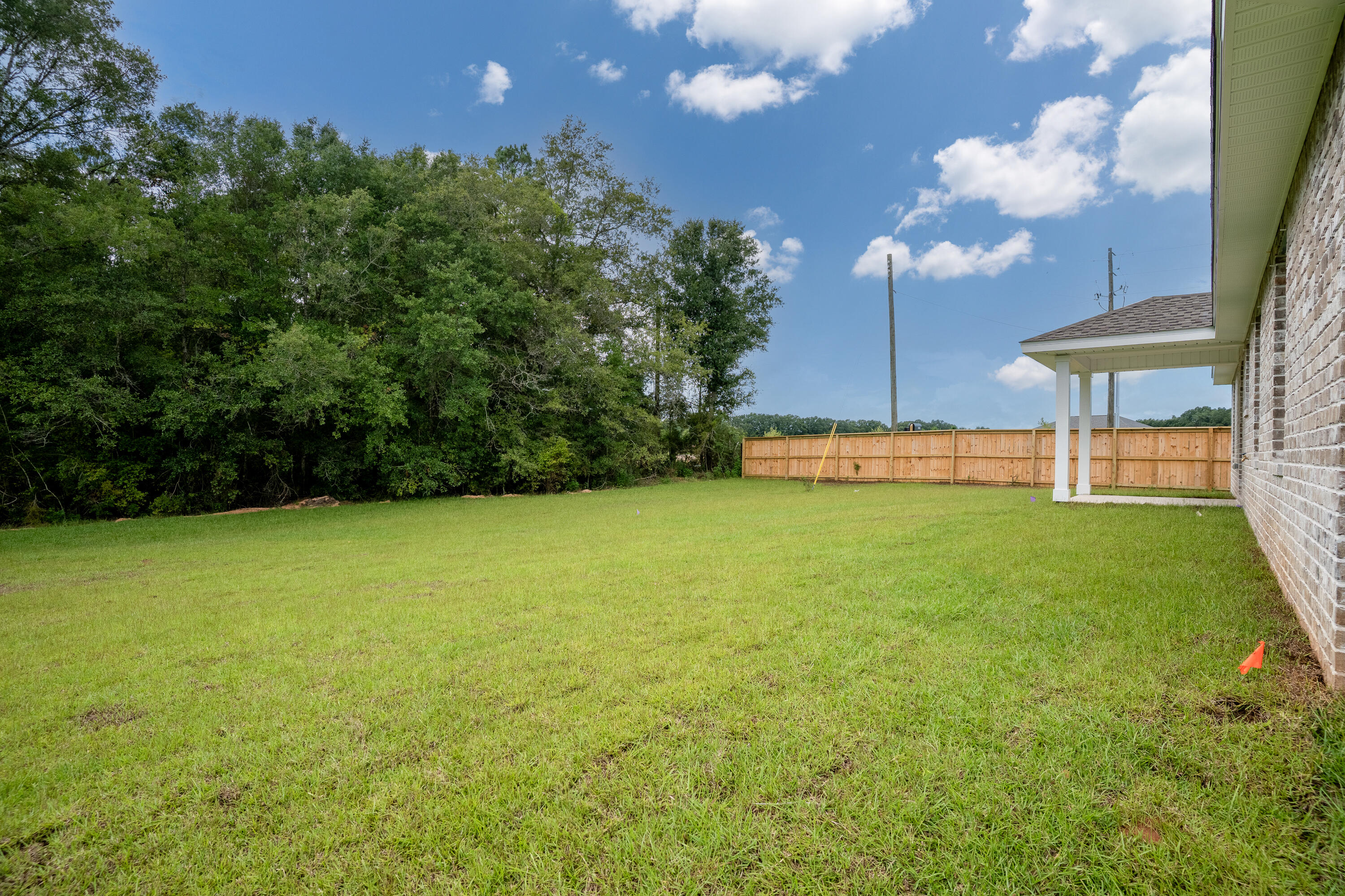 SOUTHERN DAY CHATEAU - Residential