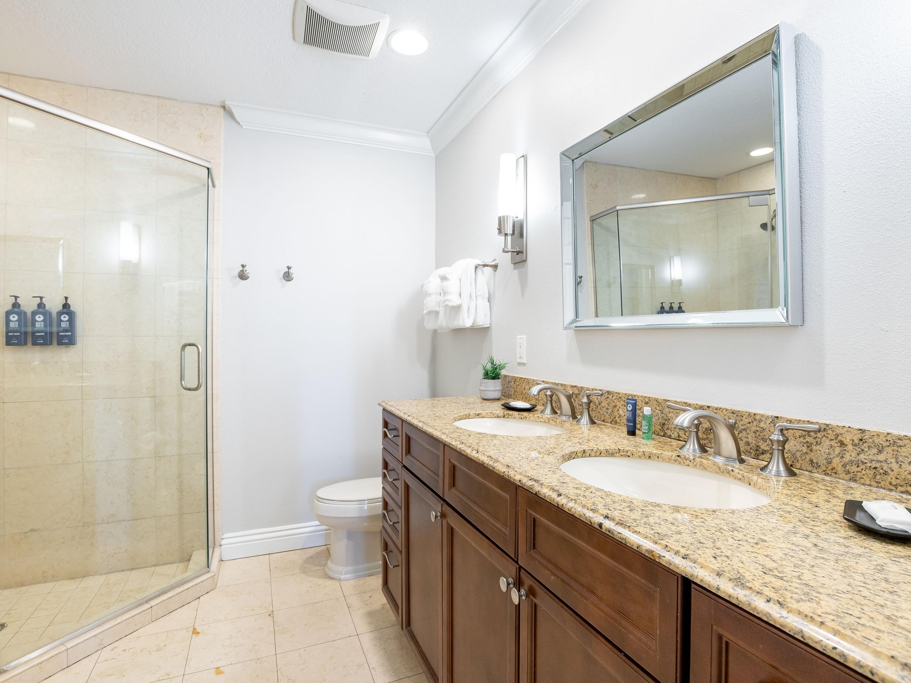 EMERALD GRANDE - Residential