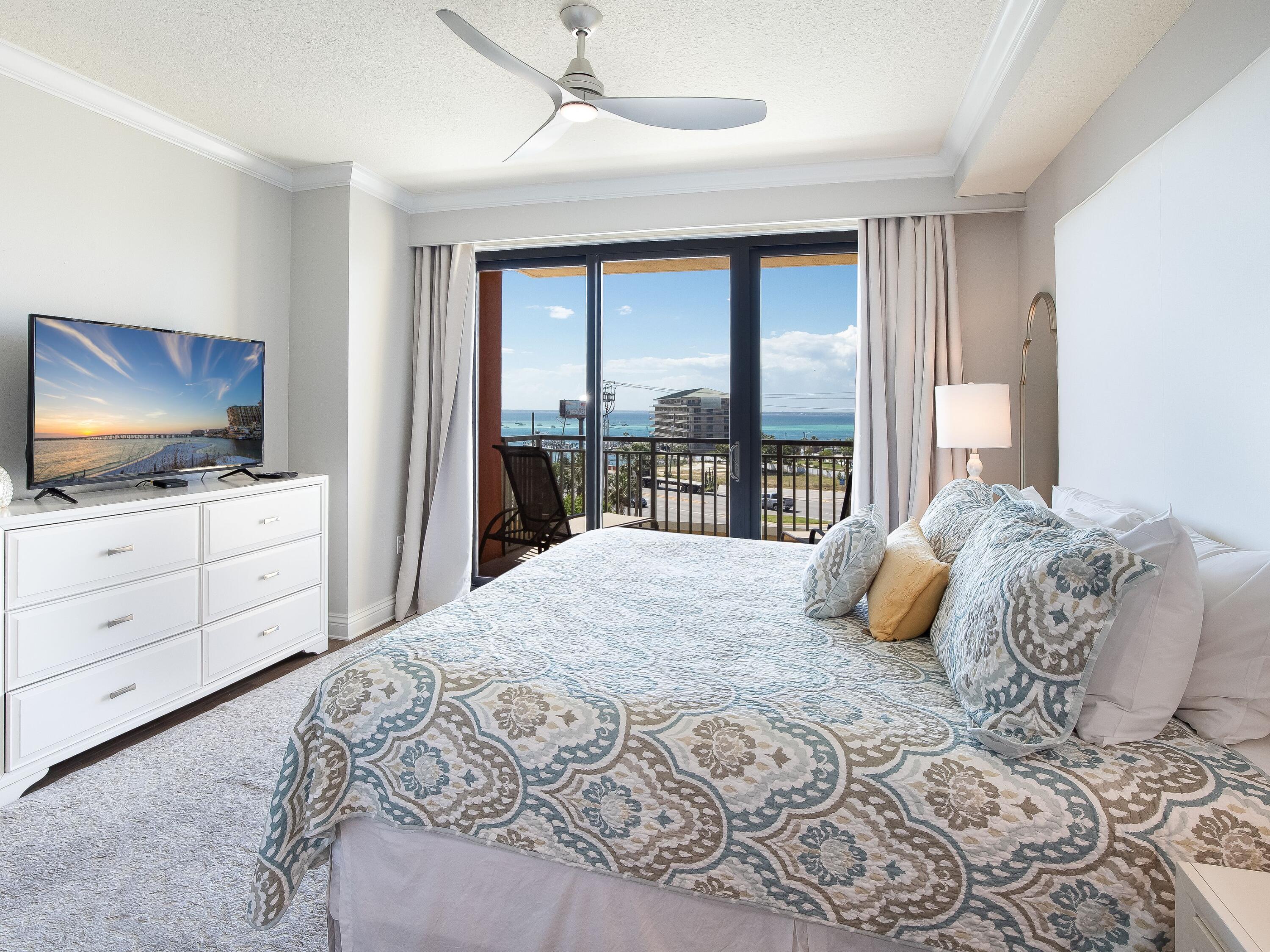 EMERALD GRANDE - Residential