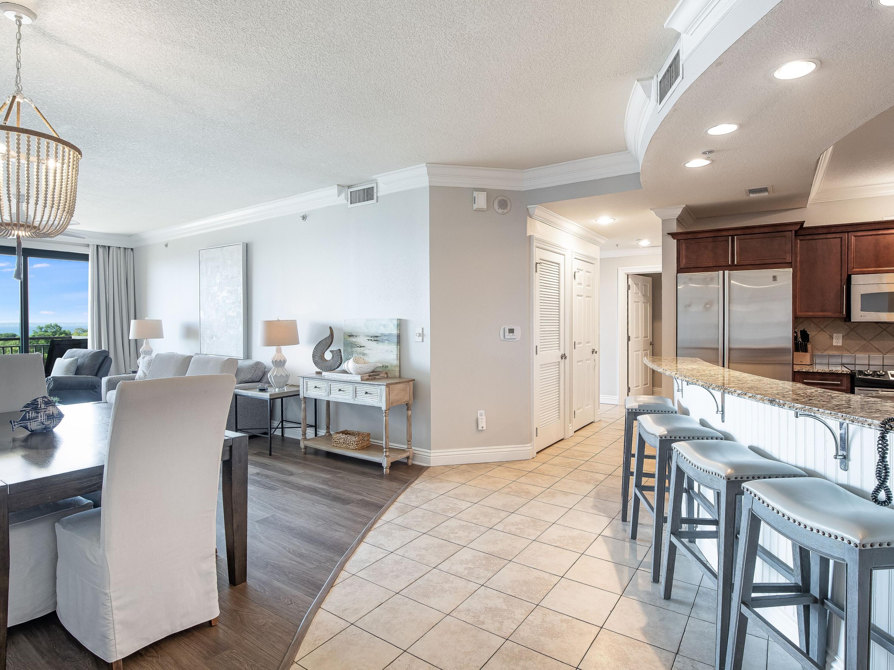 EMERALD GRANDE - Residential