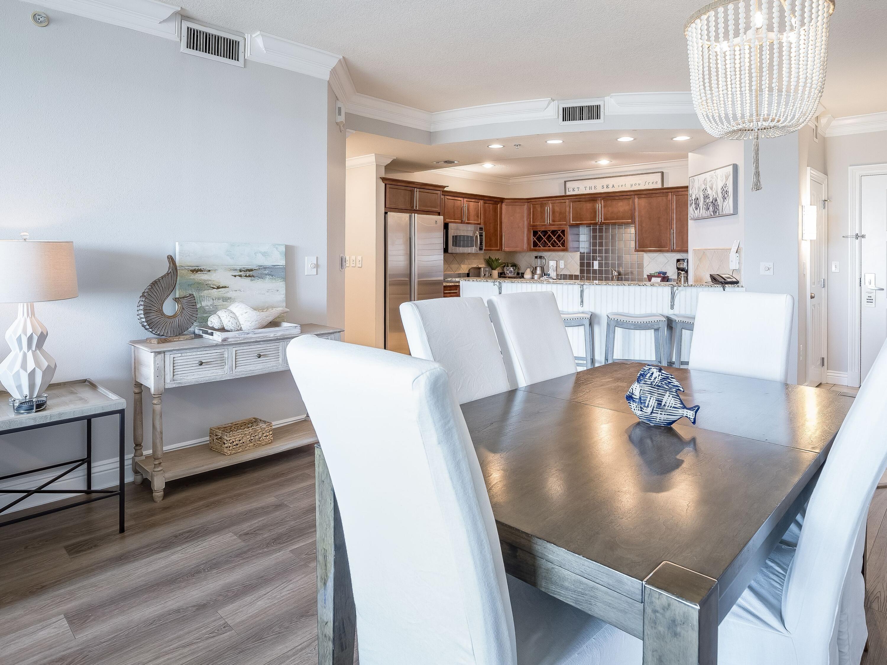 EMERALD GRANDE - Residential