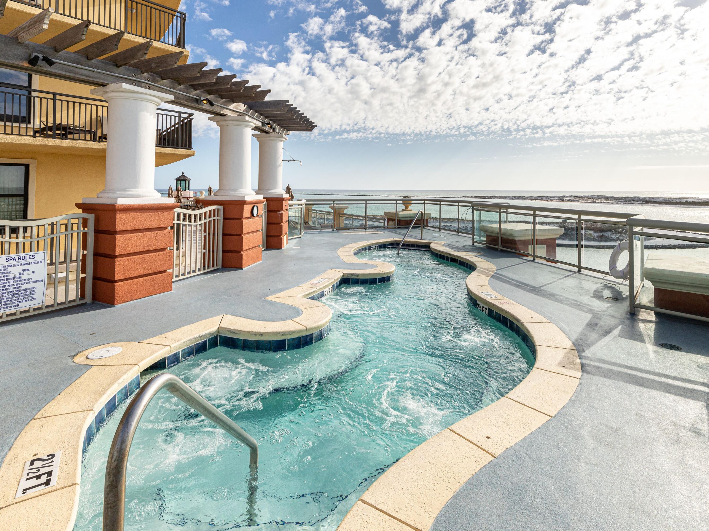 EMERALD GRANDE - Residential