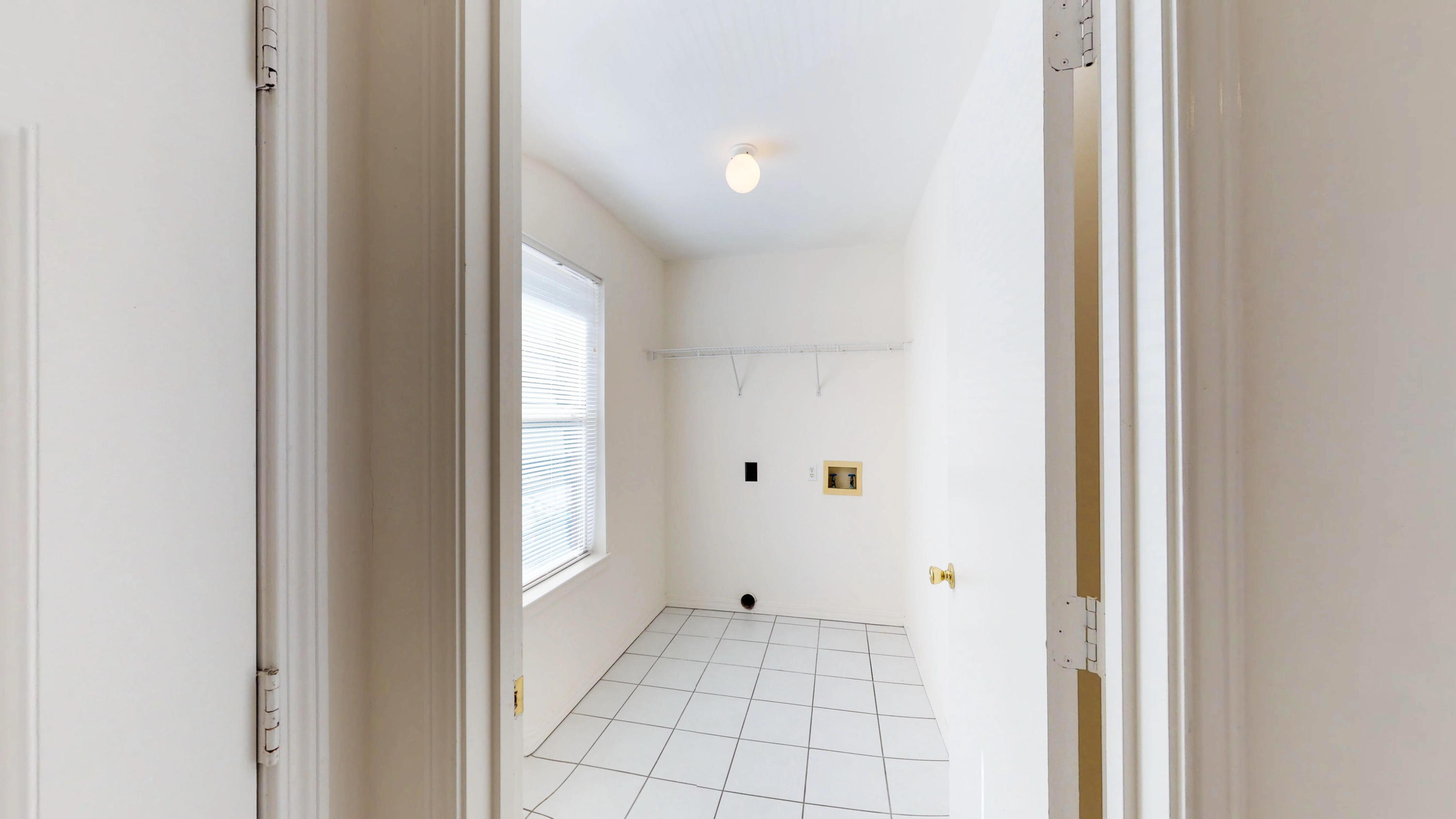 SILVERWOOD - Residential Lease