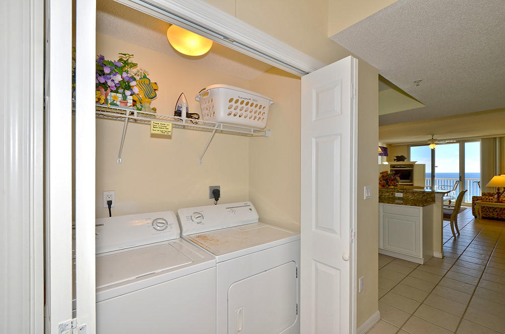 SUMMERWIND CENTER BLDG - Residential