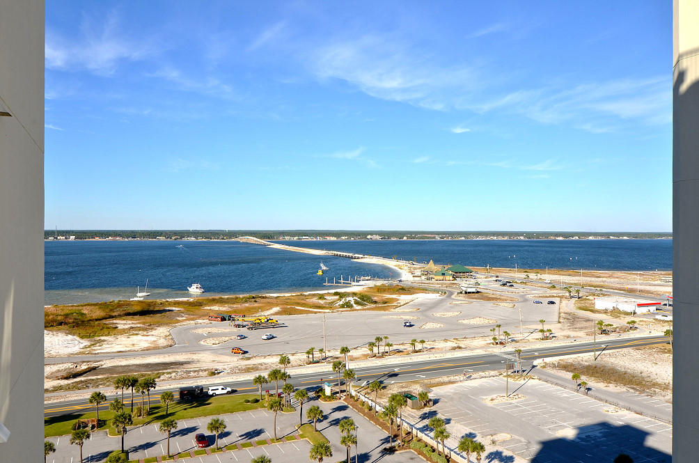 SUMMERWIND CENTER BLDG - Residential