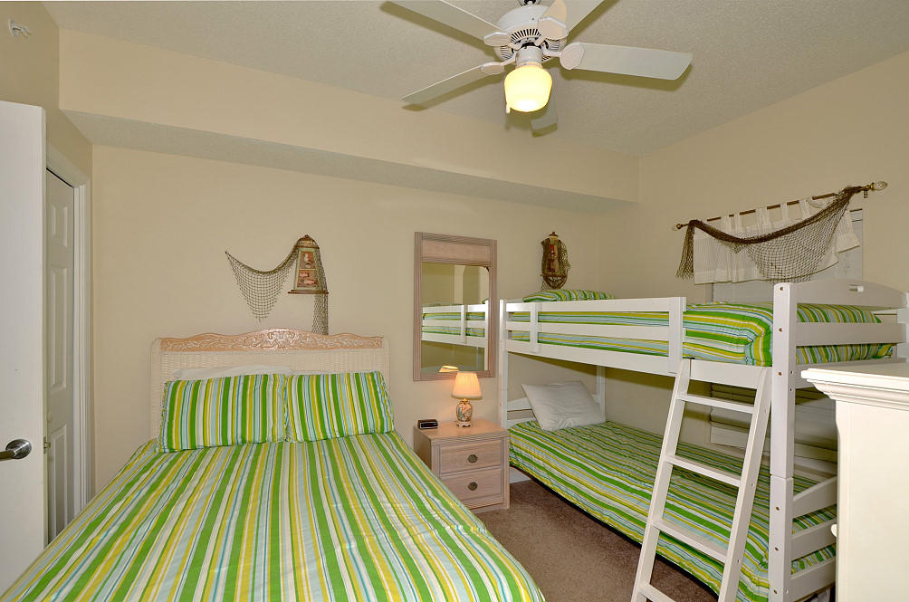 SUMMERWIND CENTER BLDG - Residential