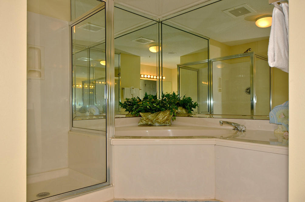 SUMMERWIND CENTER BLDG - Residential