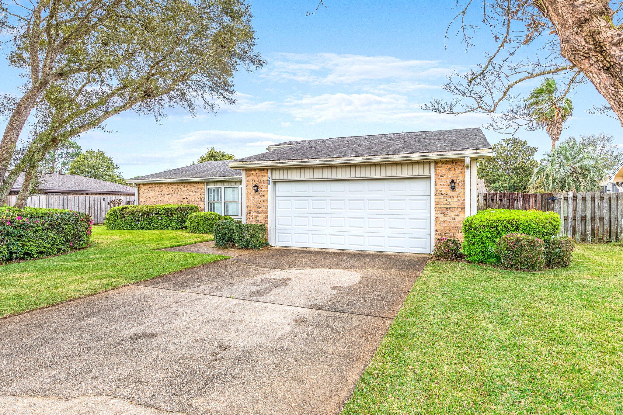 LAKE LORRAINE ESTATES 3 - Residential