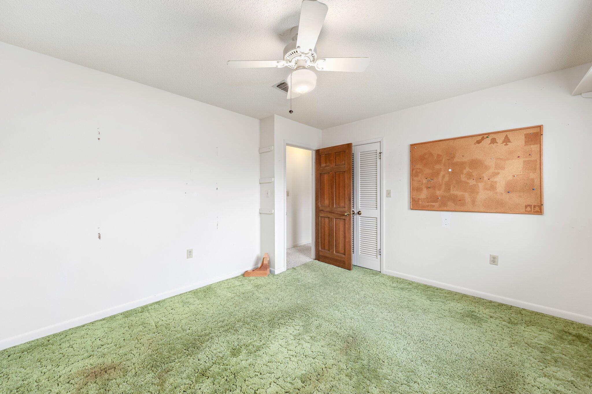 LAKE LORRAINE ESTATES 3 - Residential