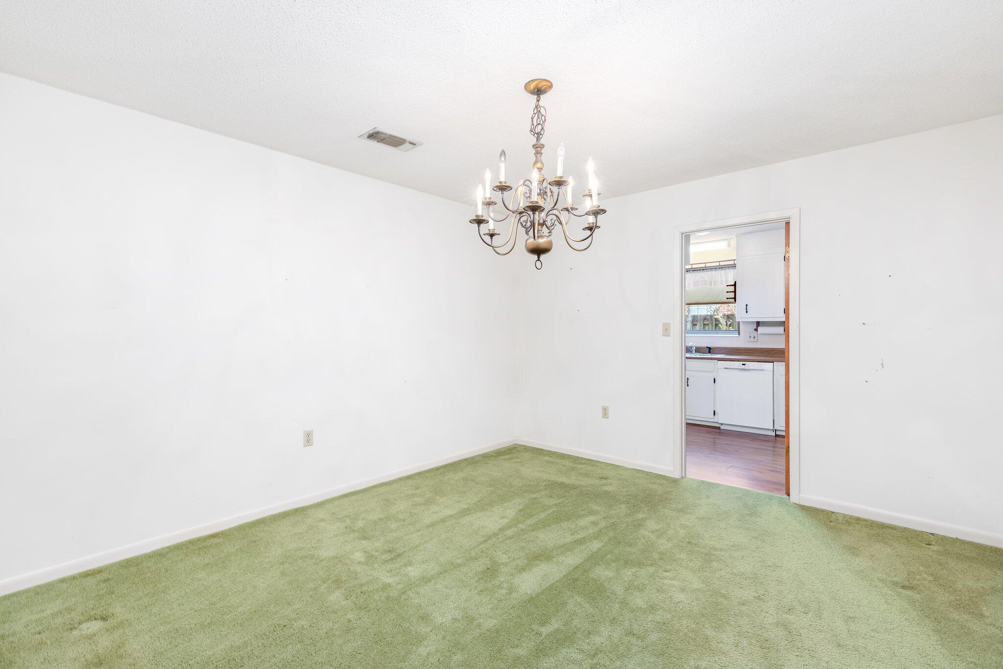 LAKE LORRAINE ESTATES 3 - Residential